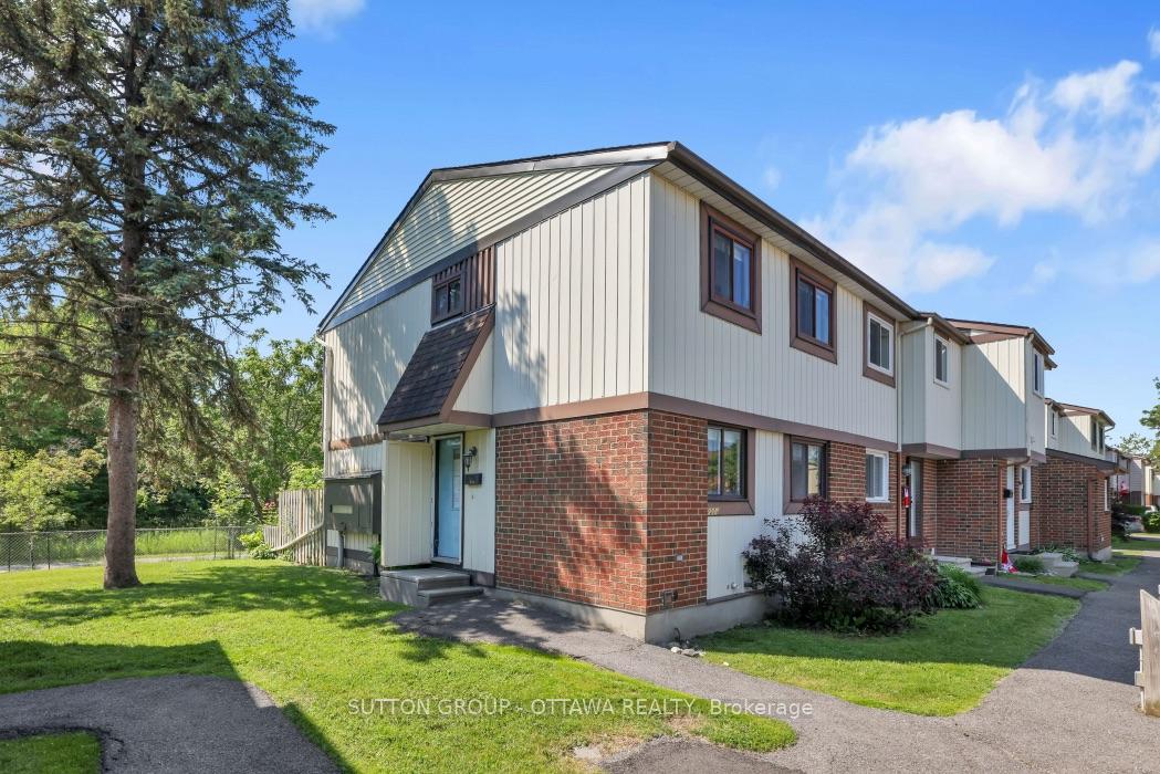 2014 Falkirk Crescent Ottawa Ontario Canada Sale residential Jeff Birchmore Sutton Group Ottawa Realty, Brokerage*