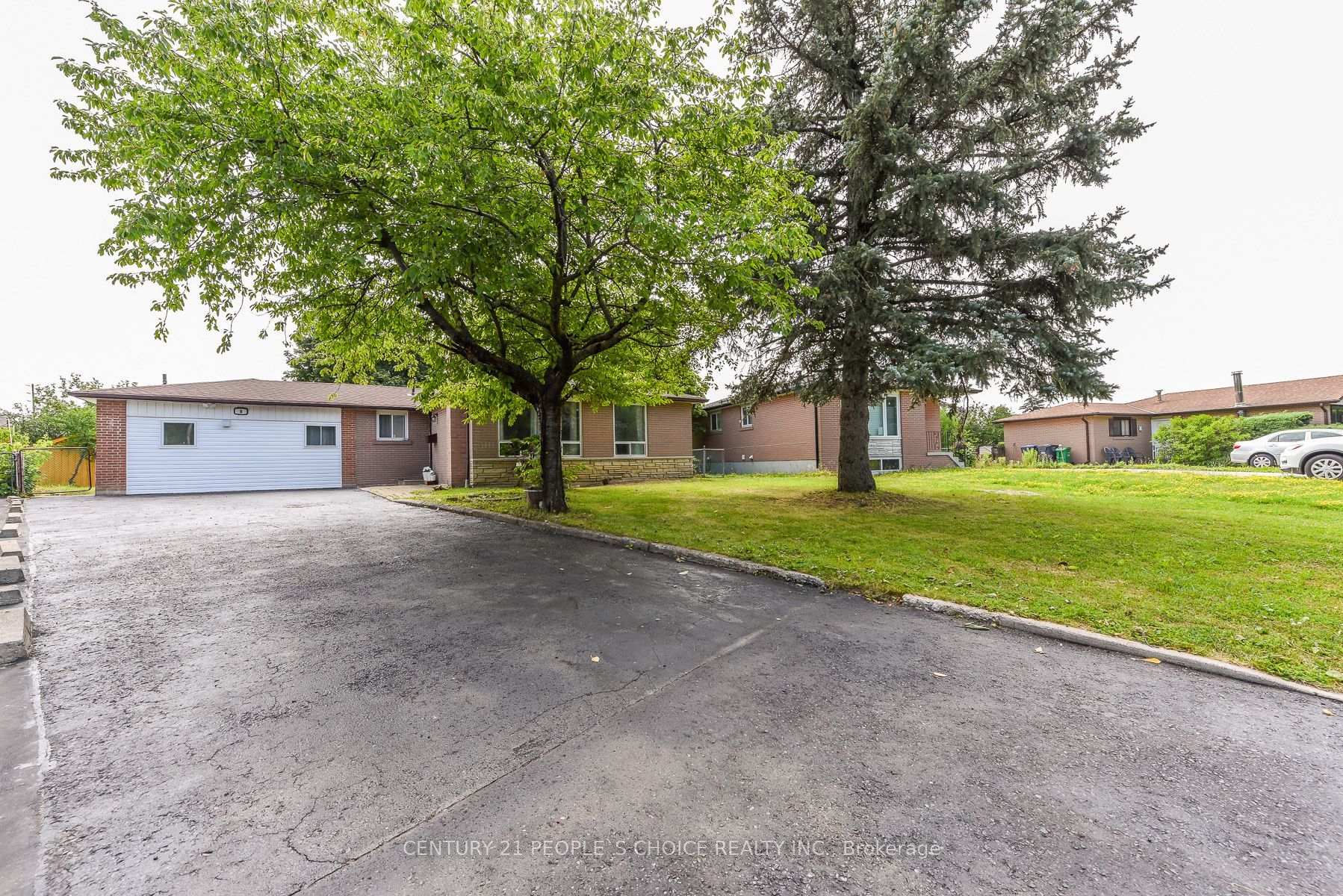 8 Fidelia Crescent Brampton Ontario Canada Sale residential Sundeep Babbar Royal Lepage Certified Realty, Brokerage*