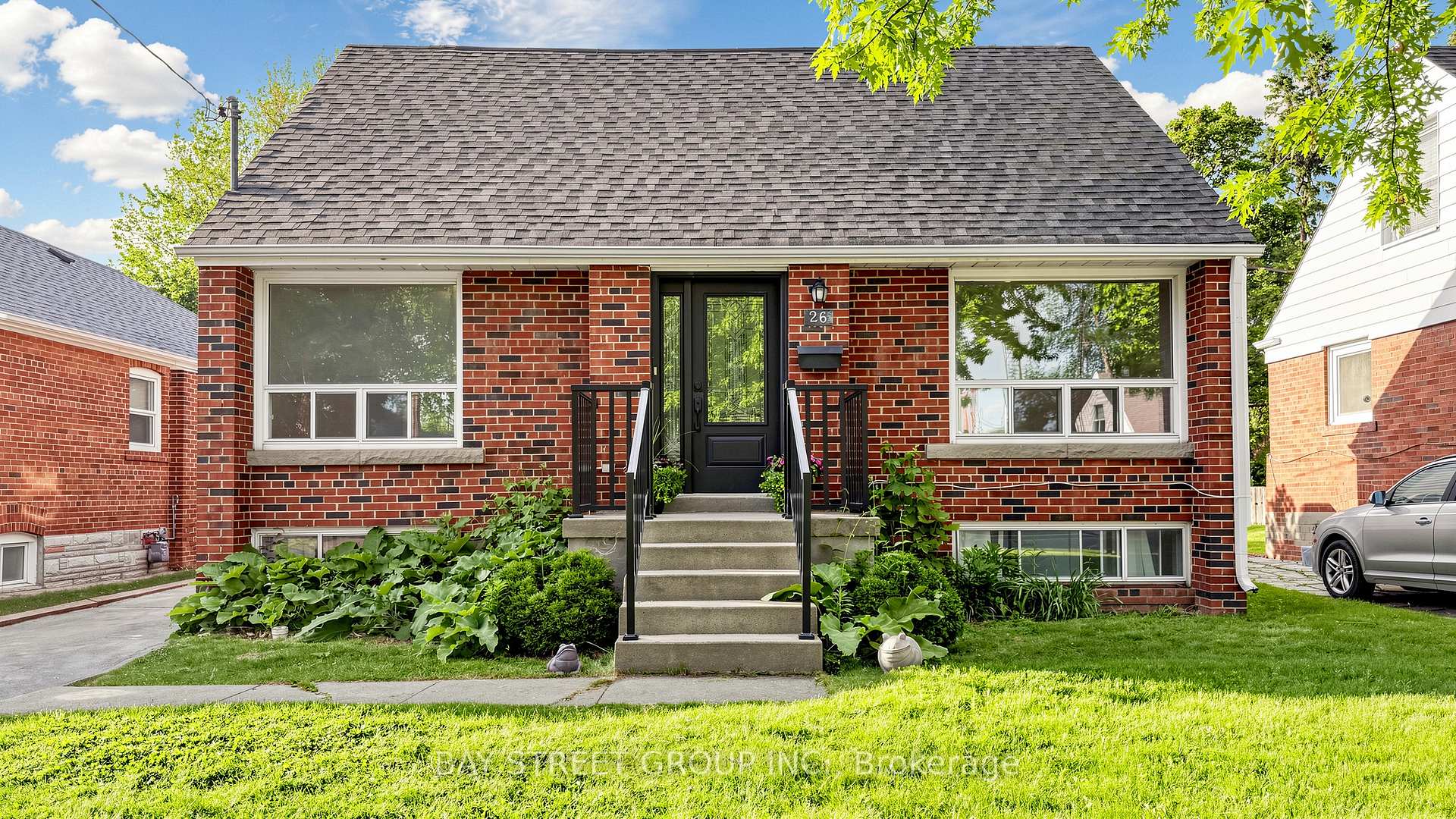 26 Innismore Crescent Toronto Ontario Canada Sale residential Heather Mackenzie Skybound Realty, Brokerage 