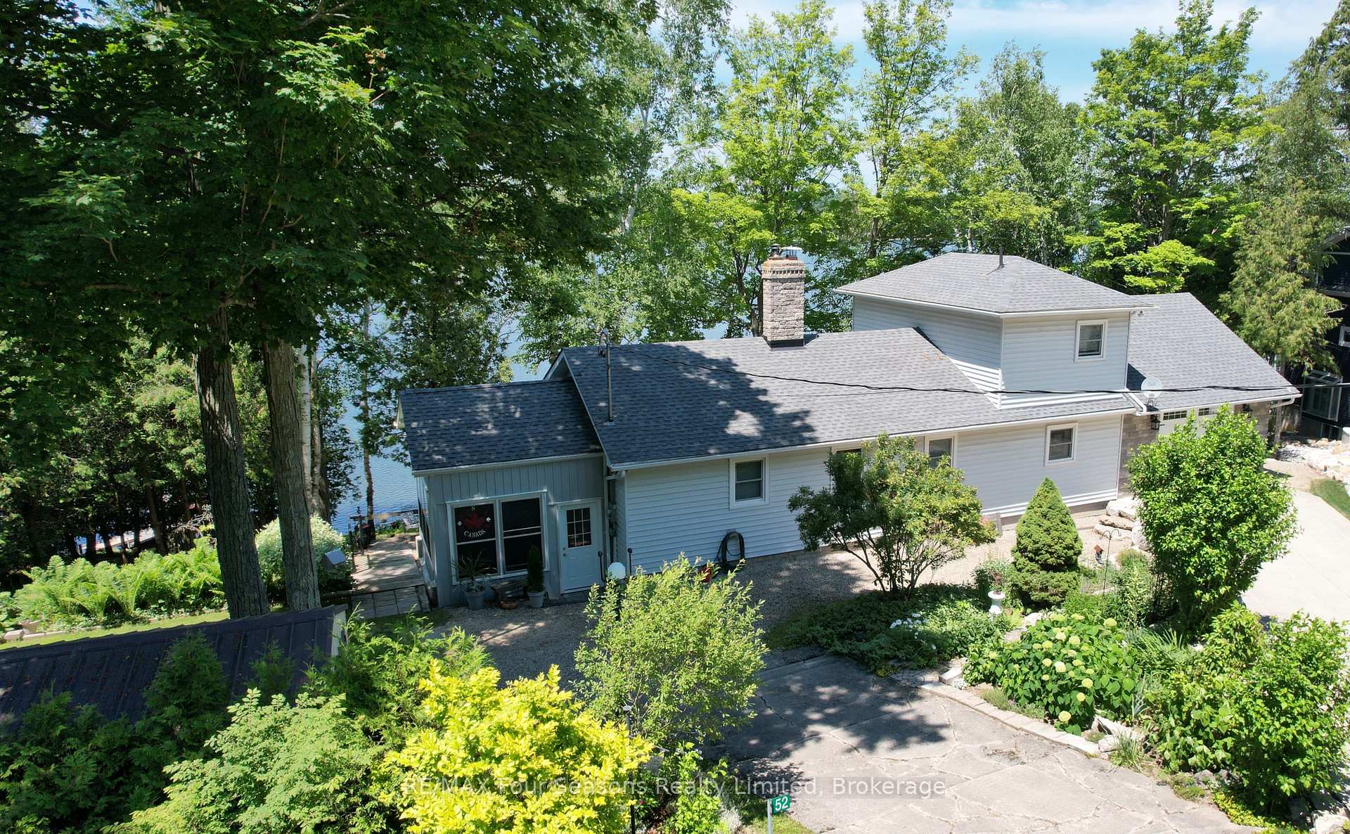 52 Shore Drive South Bruce Peninsula Ontario Canada Sale residential Jason Steele Living in Saugeen Shores RE/MAX Four Seasons Realty Limited, Brokerage*