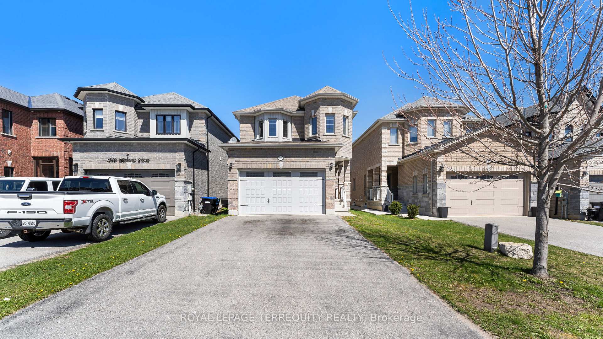 1818 Lamstone Street Innisfil Ontario Canada Rent residential Rich Weisz Royal LePage Terrequity Realty, Brokerage*