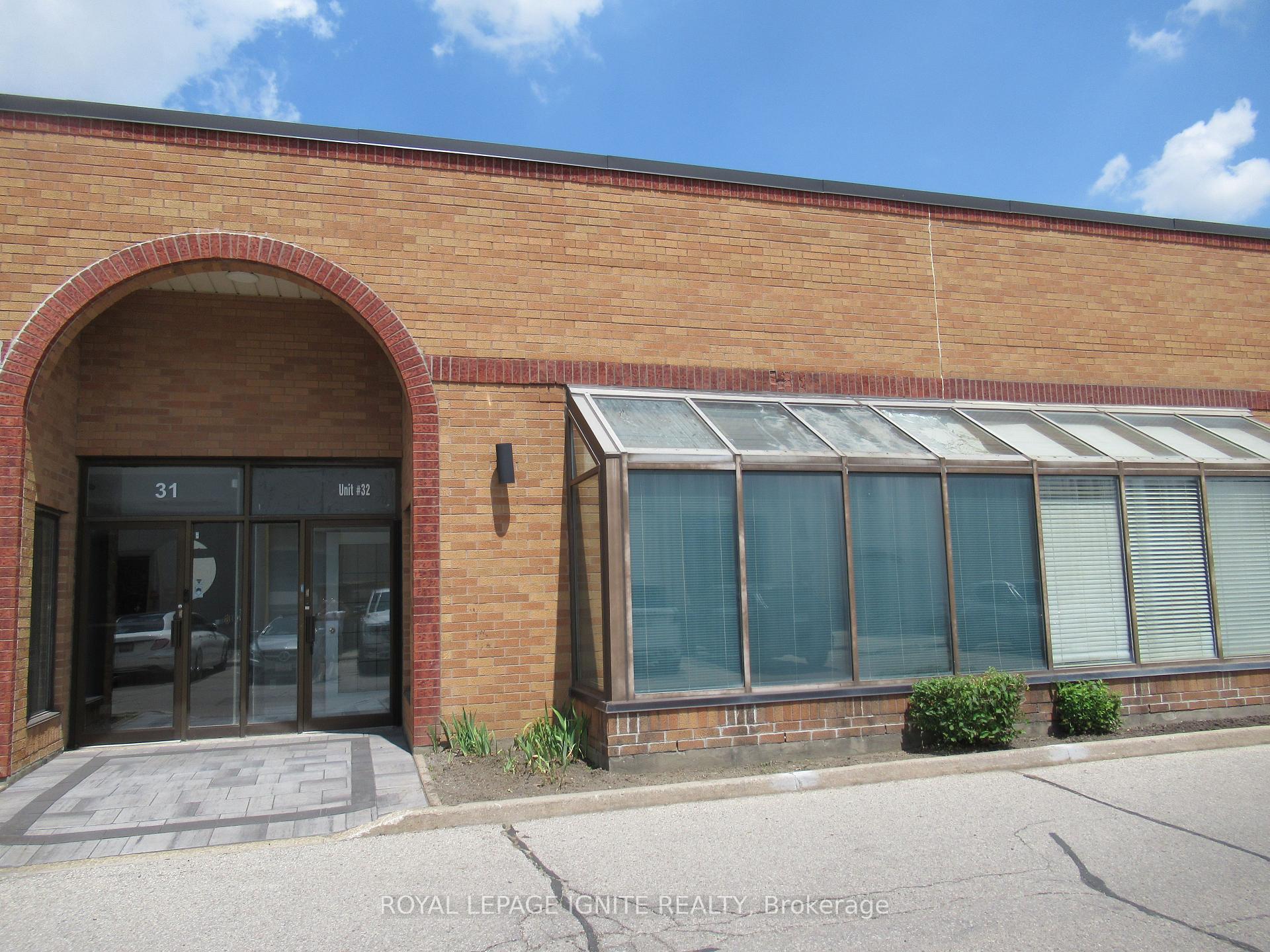 32 - 400 Creditstone Road Vaughan Ontario Canada Lease commercial Surupee (Sue) Perera Royal LePage Ignite Realty, Brokerage*