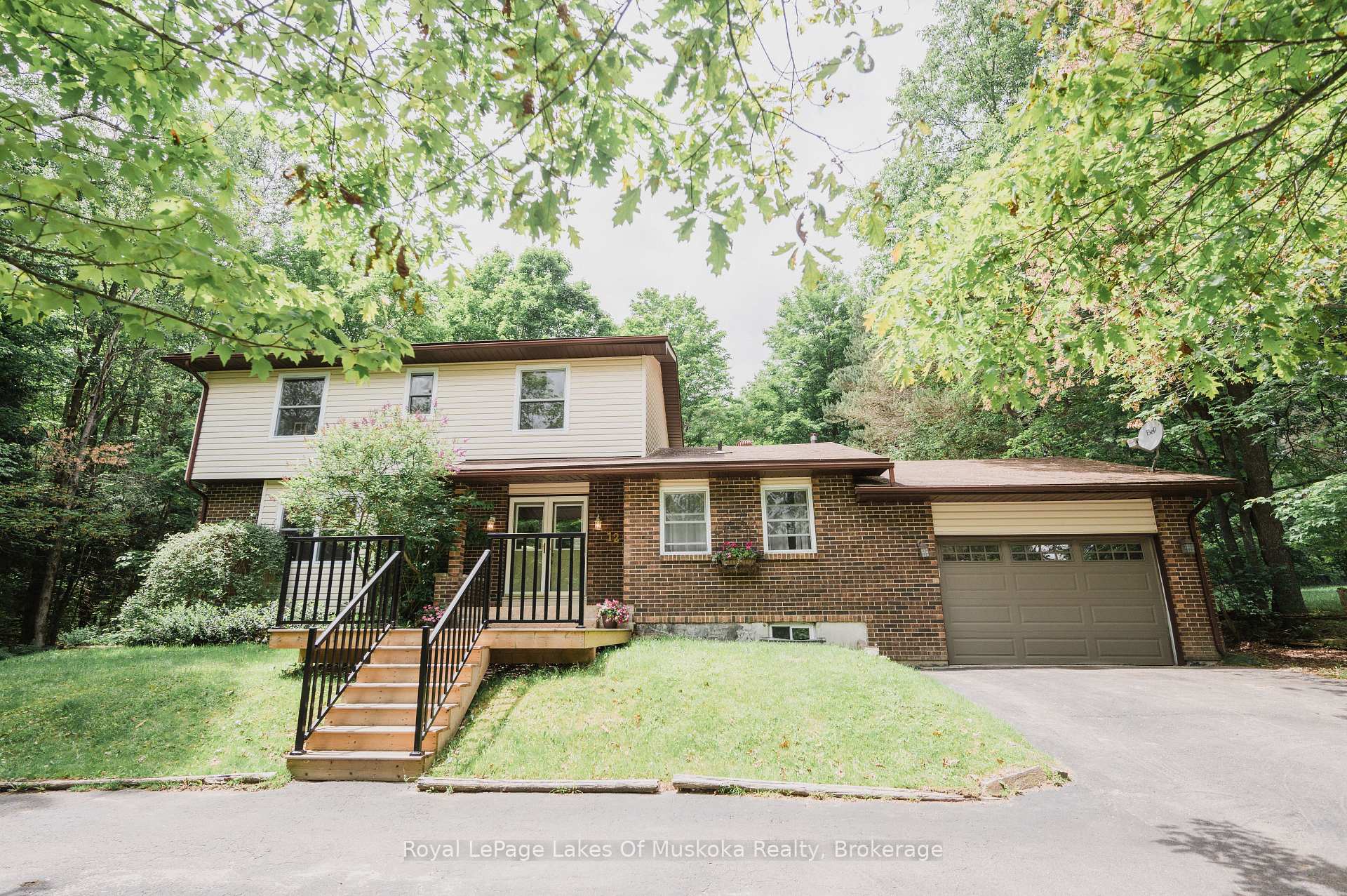 12 Murray Street Sundridge Ontario Canada Sale residential Nancy Vandeburgt REALTY EXECUTIVES PLUS LTD