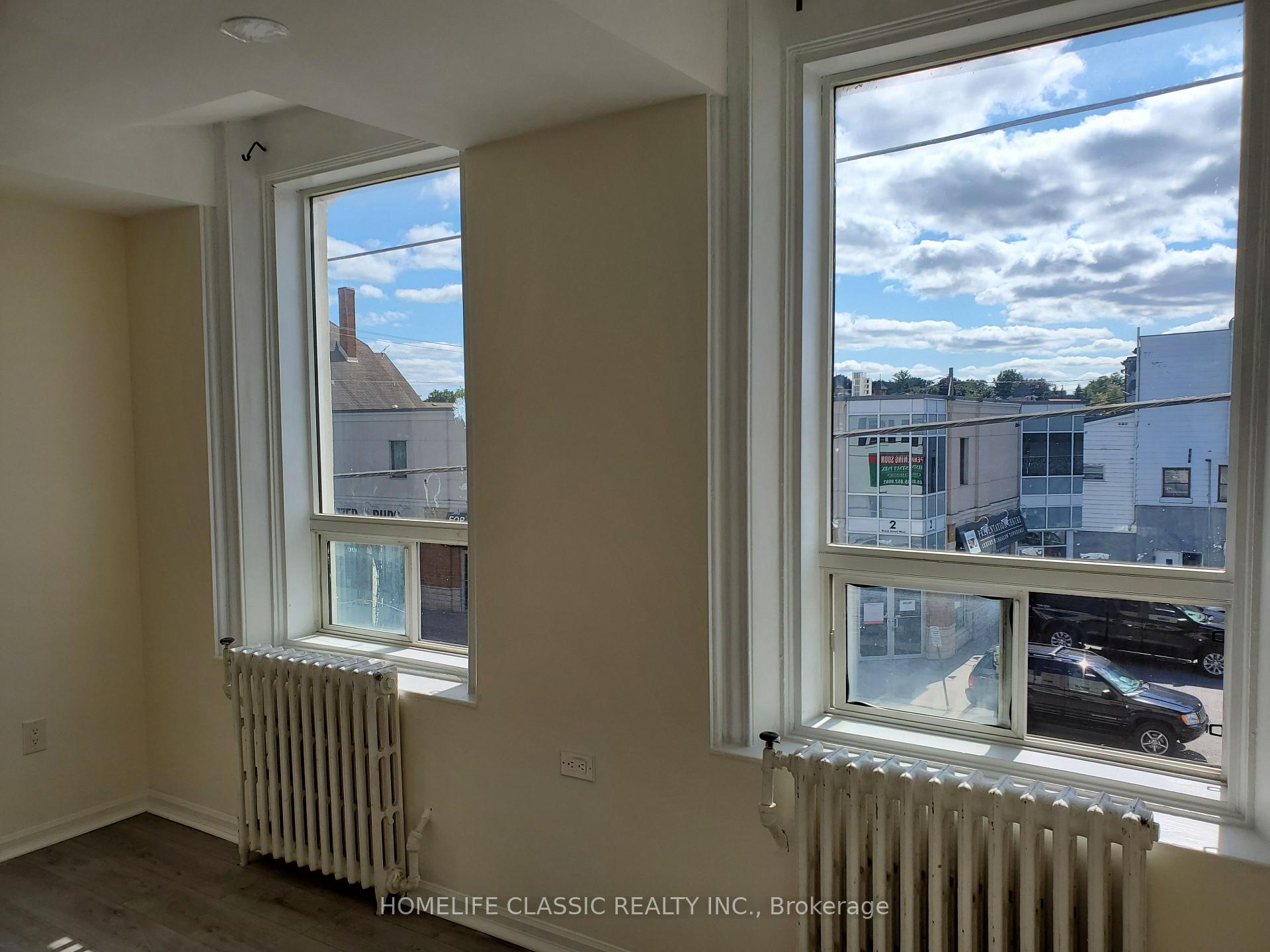 5 - 5 Main Street S Uxbridge Ontario Canada Rent residential ARMINA LORDKIPANIDZE HomeLife Classic Realty Inc., Brokerage*