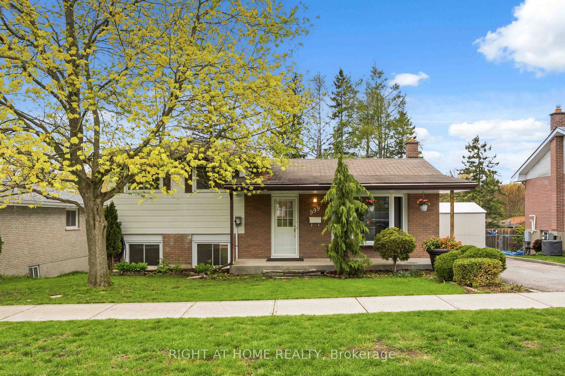 999 St Pauls Street Peterborough Ontario Canada Sold residential Mike McMahon Right at Home Realty, Brokerage*