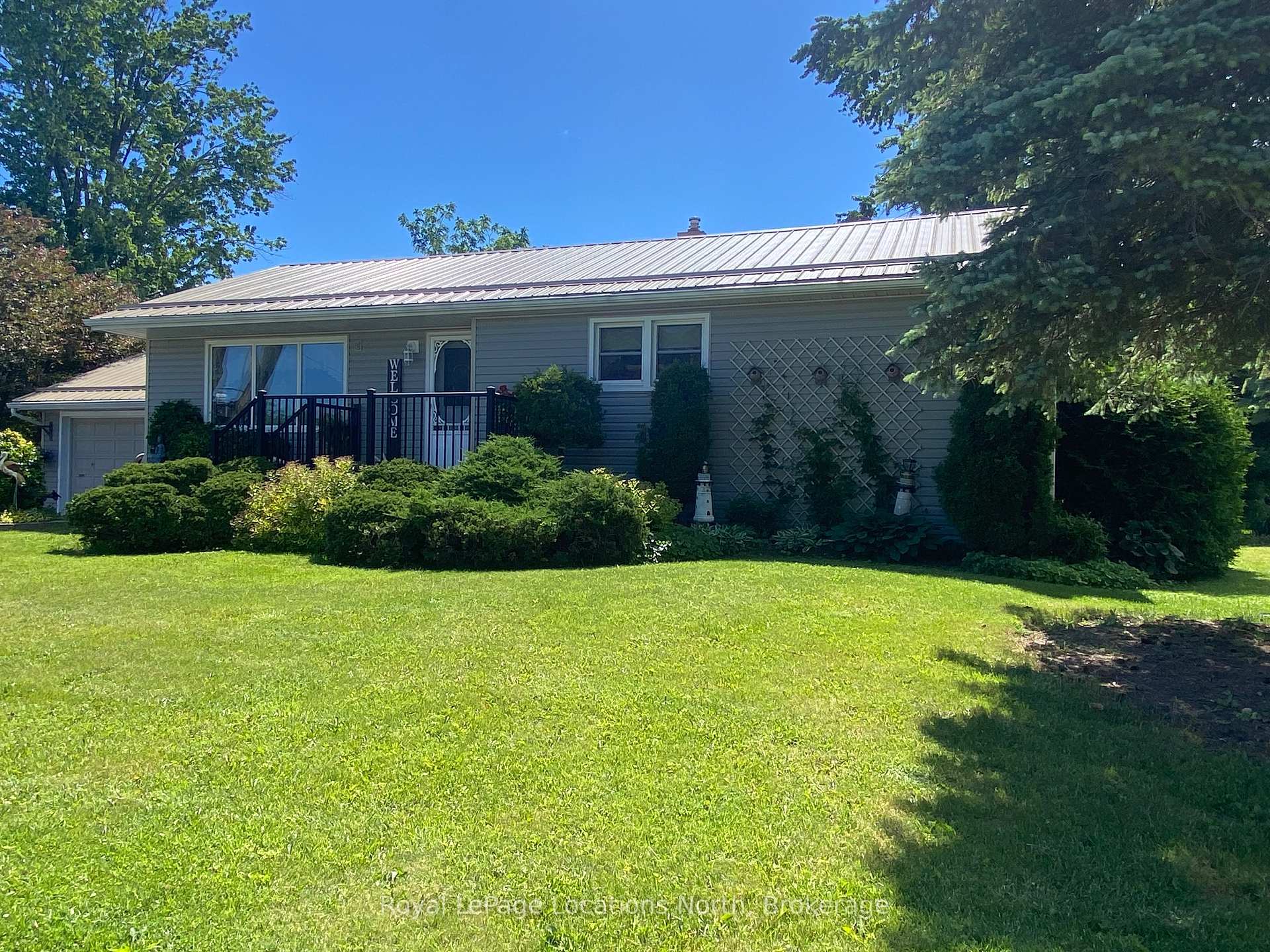 227 Superior Street Clearview Ontario Canada Sale residential Leo Weel RE/MAX Four Seasons Realty Ltd., Brokerage*