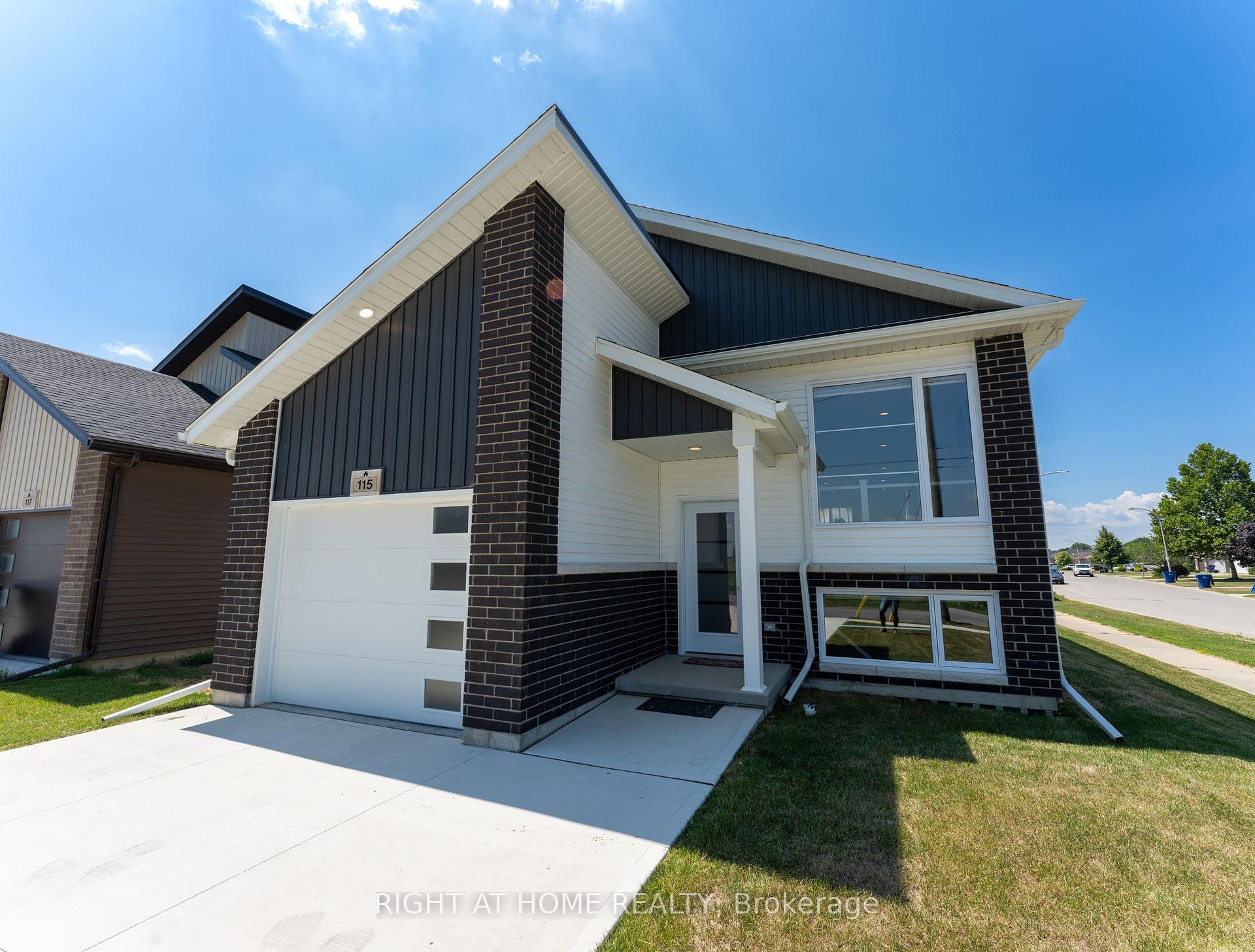 115 Howard Road Chatham-Kent Ontario Canada Sale residential Guido Bernal Right at Home Realty, Brokerage*