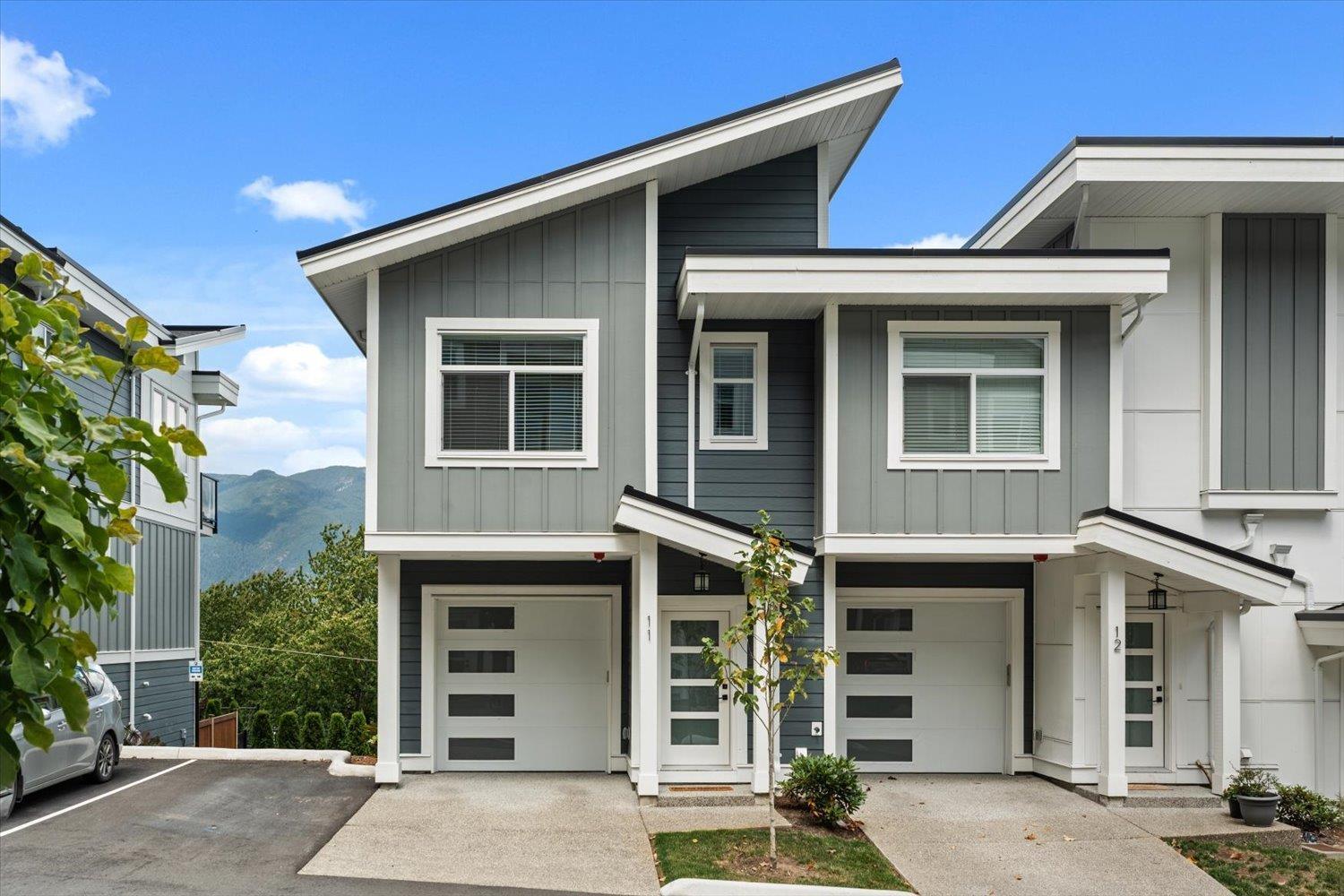11 43998 CHILLIWACK MOUNTAIN ROA Chilliwack British Columbia Canada Sale residential Joe Macaulay Pathway Executives Realty Inc.