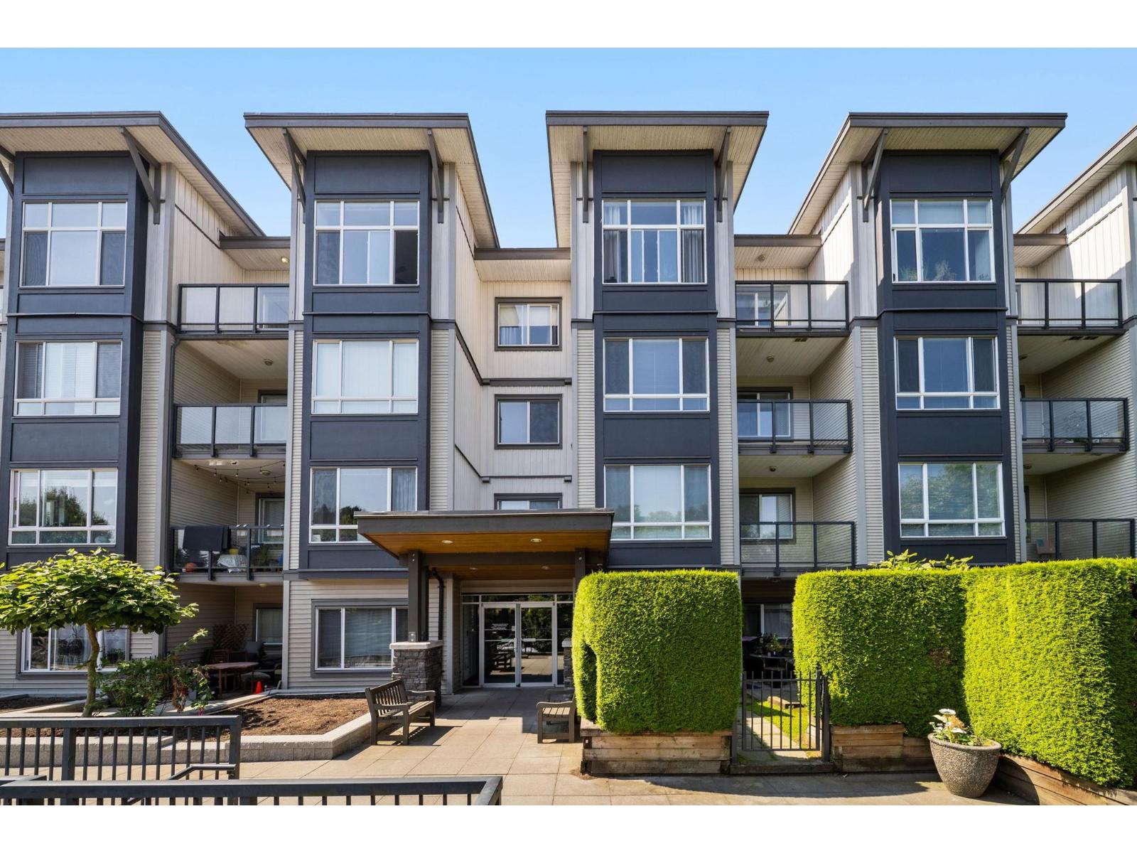 208 2943 NELSON PLACE Abbotsford British Columbia Canada Sale residential Peter Skrzyniarz HOMELIFE ADVANTAGE REALTY LTD,