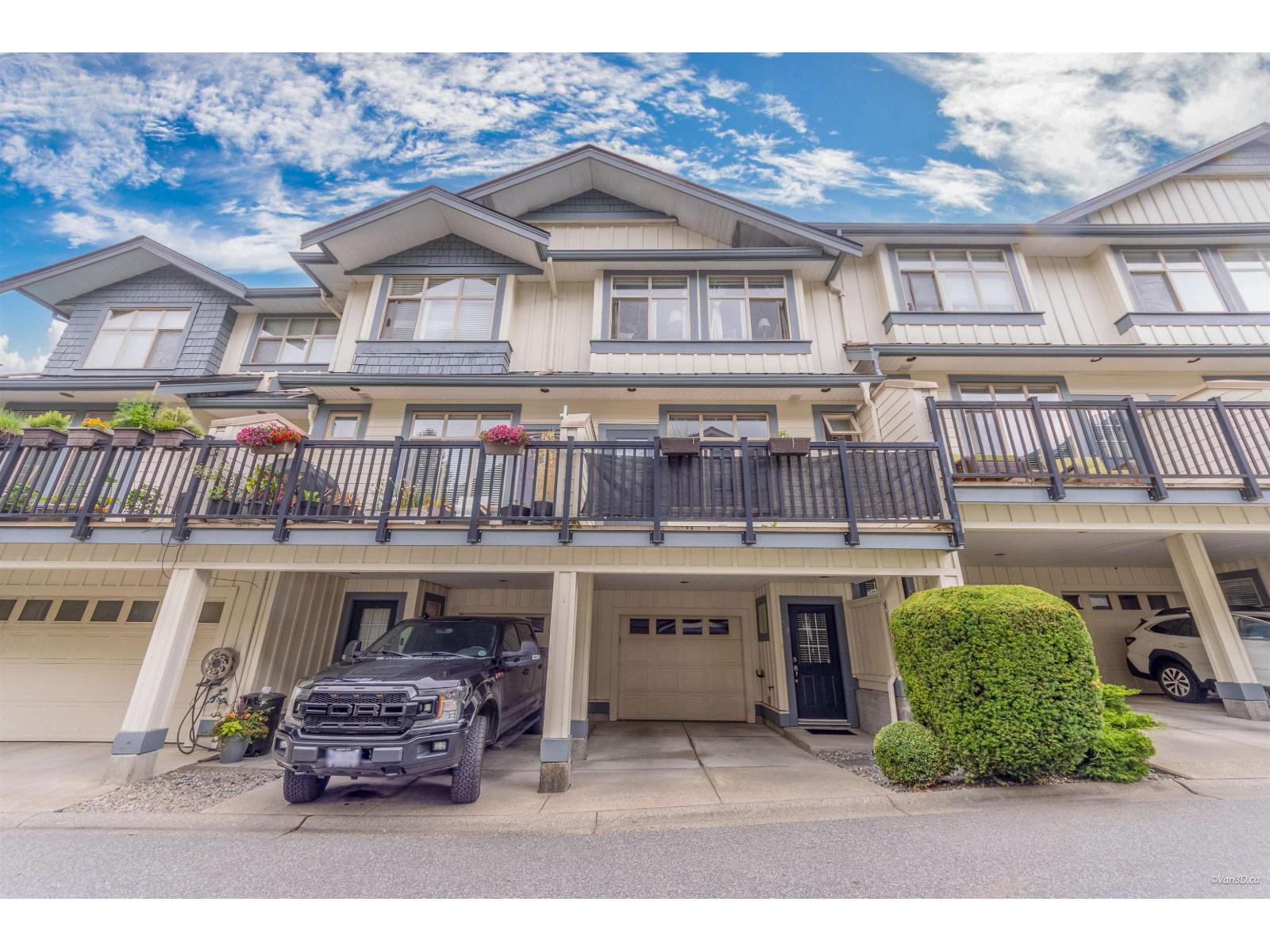 38 21661 88 AVENUE Langley British Columbia Canada Sale residential Kevin Jelski Pathway Executives Realty Inc.
