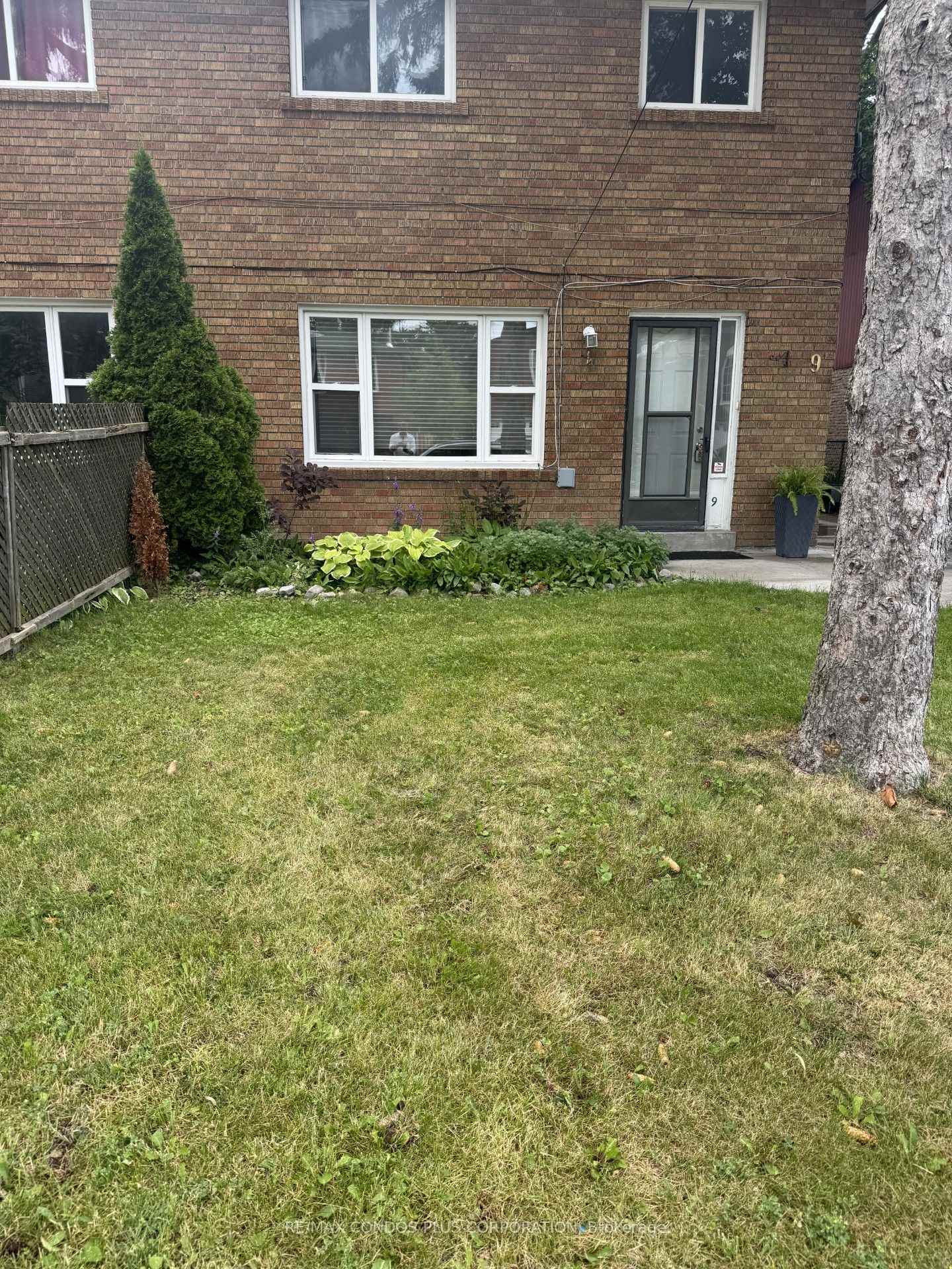9 Rockwood Drive Toronto Ontario Canada Rent residential Kathryn Long RE/MAX Condos Plus Corp., Brokerage*
