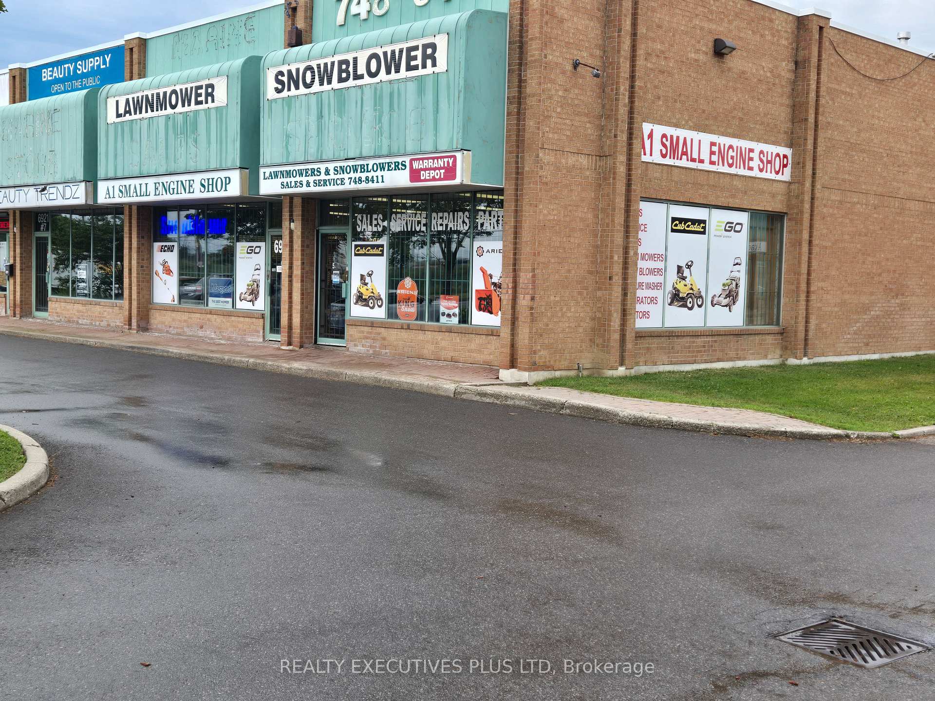 5,6,7,9 - 6921 Steeles Avenue W Toronto Ontario Canada Sale commercial Lawrina Brown Realty Executives Plus Ltd. Brokerage*