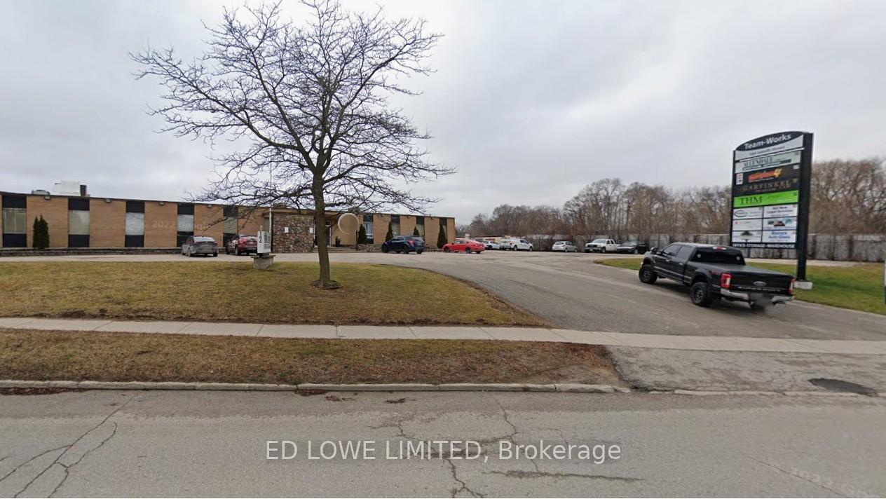 97 - 164 Innisfil Street Barrie Ontario Canada Lease commercial Dave Moore RE/MAX Hallmark Chay Realty, Brokerage*