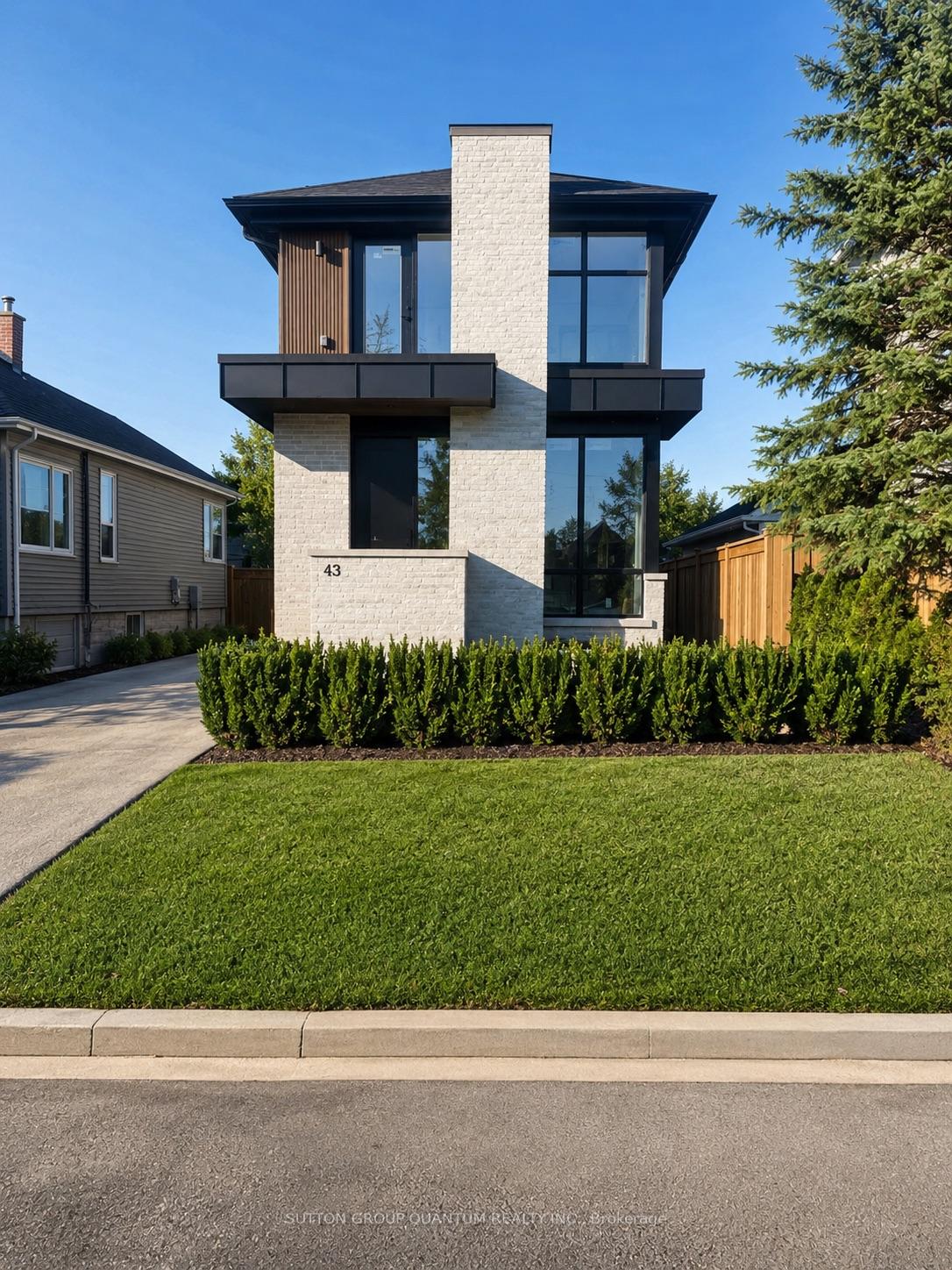#3 - 43 Elmwood Avenue N Mississauga Ontario Canada Rent residential Maria and Stephen Swannell SUTTON GROUP QUANTUM REALTY INC., BROKERAGE*