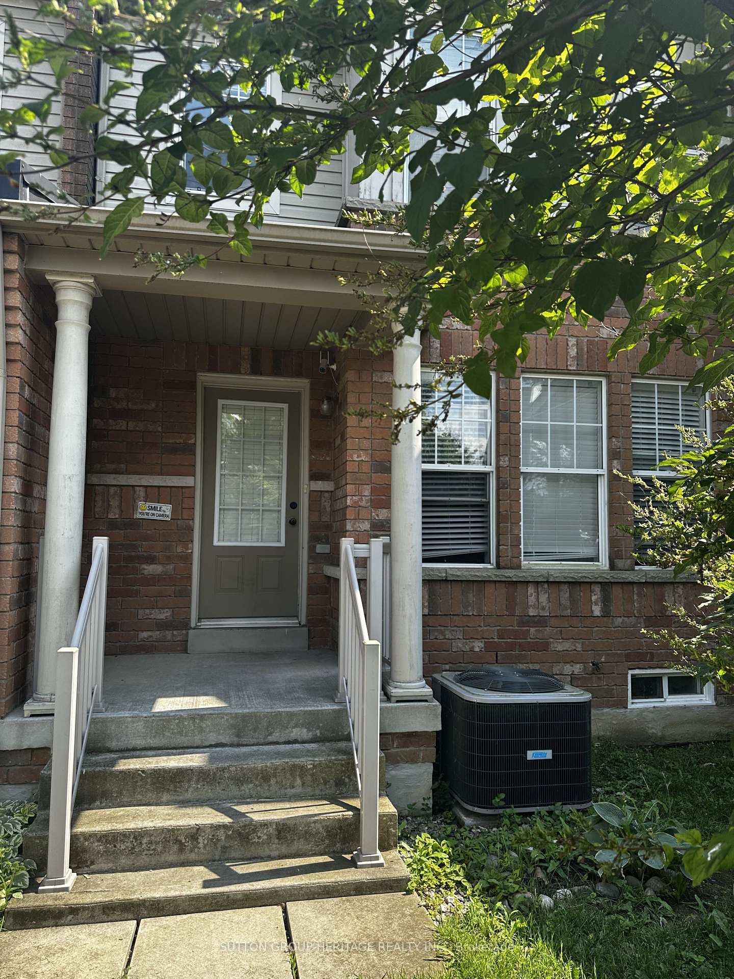 5535 Lawrence Avenue E Toronto Ontario Canada Rent residential Mounir  Saghie SUTTON GROUP-HERITAGE REALTY INC., Brokerage*