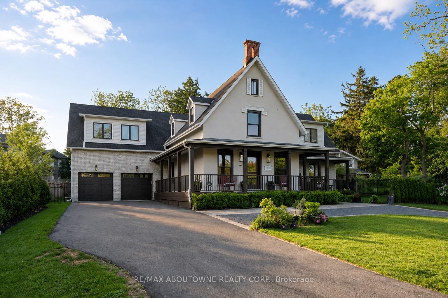 489 Lakeshore Road W Oakville Ontario Canada Sale residential Yana Ivanova Right at Home Realty, Brokerage*