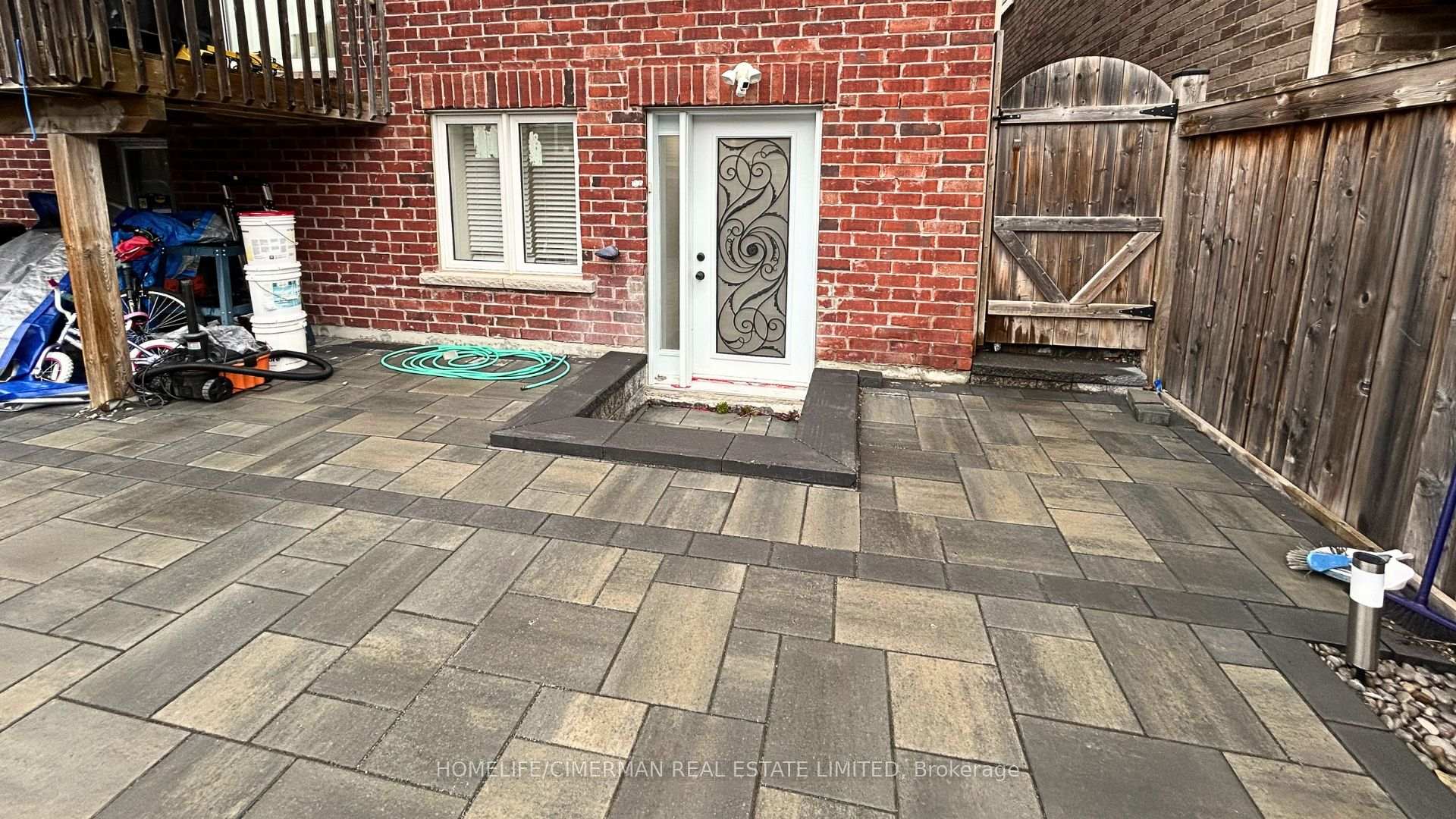 B - 133 Sharavogue Avenue Oshawa Ontario Canada Rent residential Anna Dinardo HomeLife/Cimerman Real Estate Ltd., Brokerage*