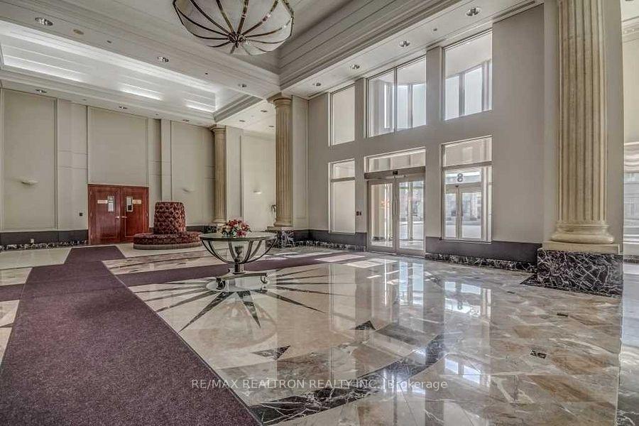 910 - 8 Lee Centre Drive Toronto Ontario Canada Sale residential Harvinder Bhogal RE/MAX Realtron Realty Inc., Brokerage *