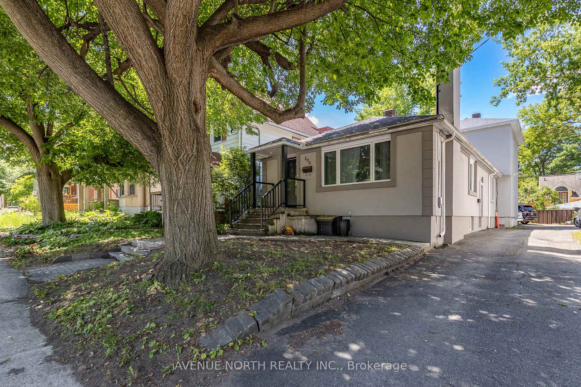 206 Blackburn Avenue Ottawa Ontario Canada Sale residential Keon Mohammad-Dawoudi Avenue North Realty Inc., Brokerage*