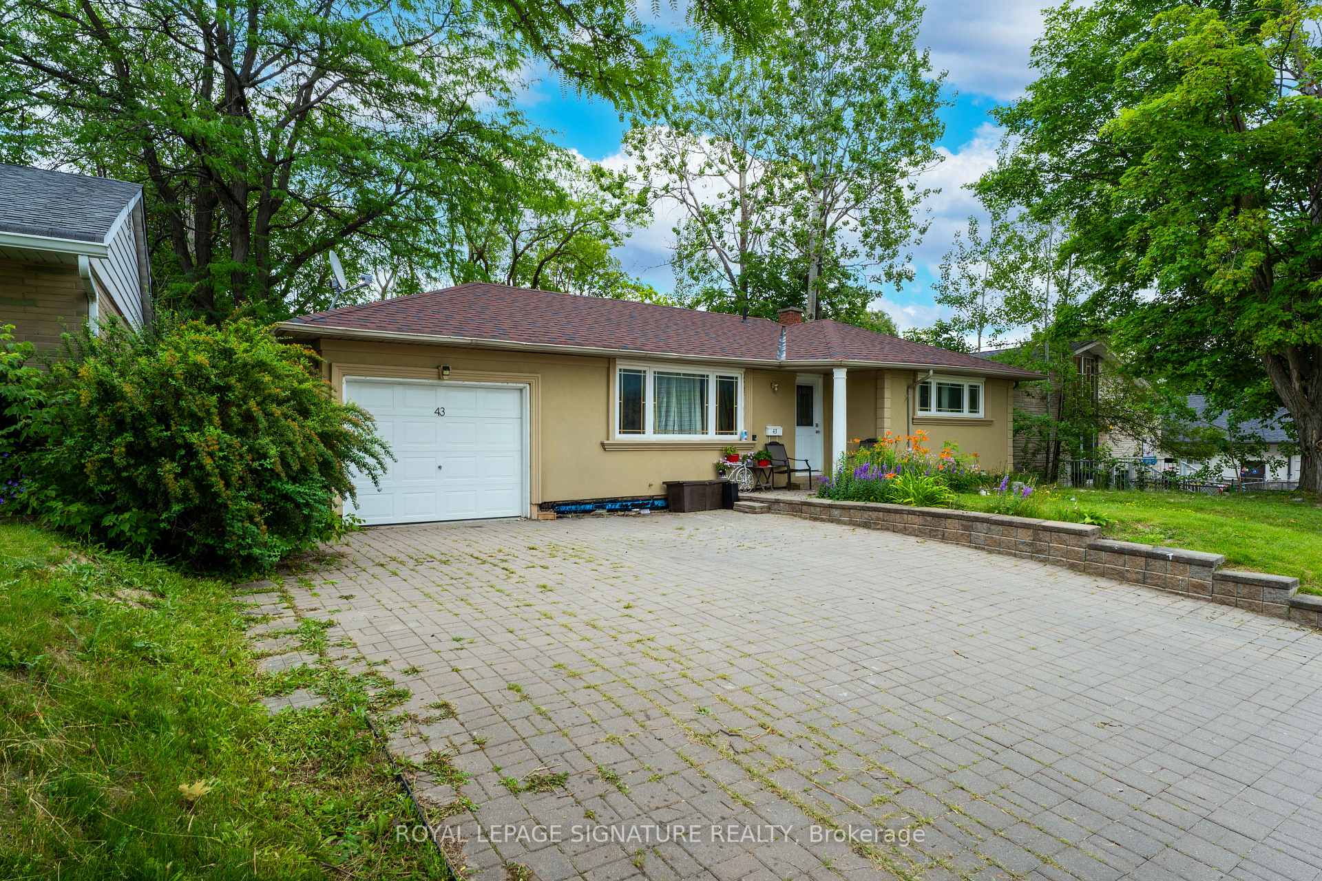 Basement - 43 Parkside Drive Newmarket Ontario Canada Rent residential Ira Kalemi Royal LePage Signature Realty, Brokerage *