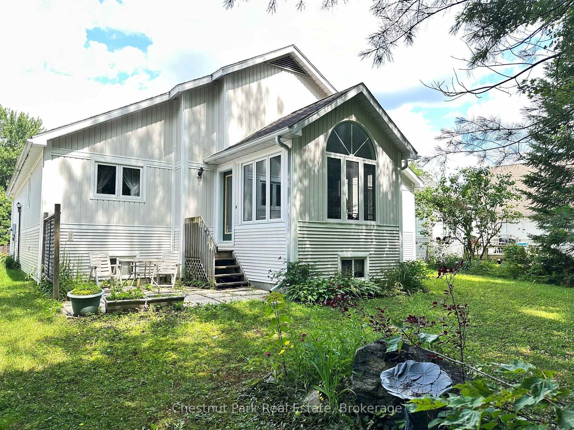 2 Bedroom Single Family Home/House's Image 16