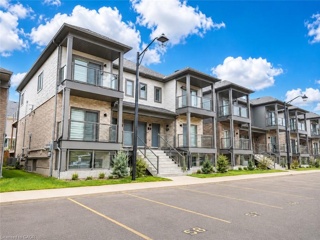 32 - 205 West Oak Trail Kitchener Ontario Canada Rent residential Jenna Cody RE/MAX Twin City Realty Inc., Brokerage *
