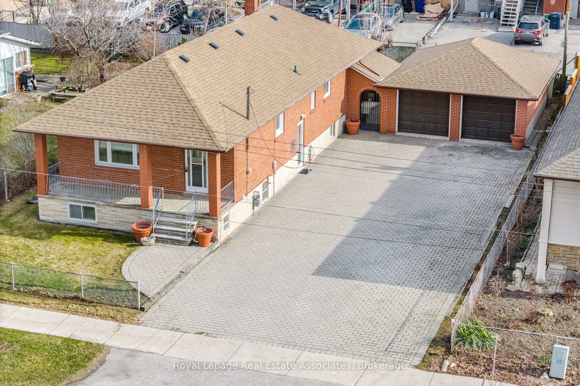 5 Rosewood Avenue Toronto Ontario Canada Sale residential Paul Mazzei VestCore Realty Corp., Brokerage
