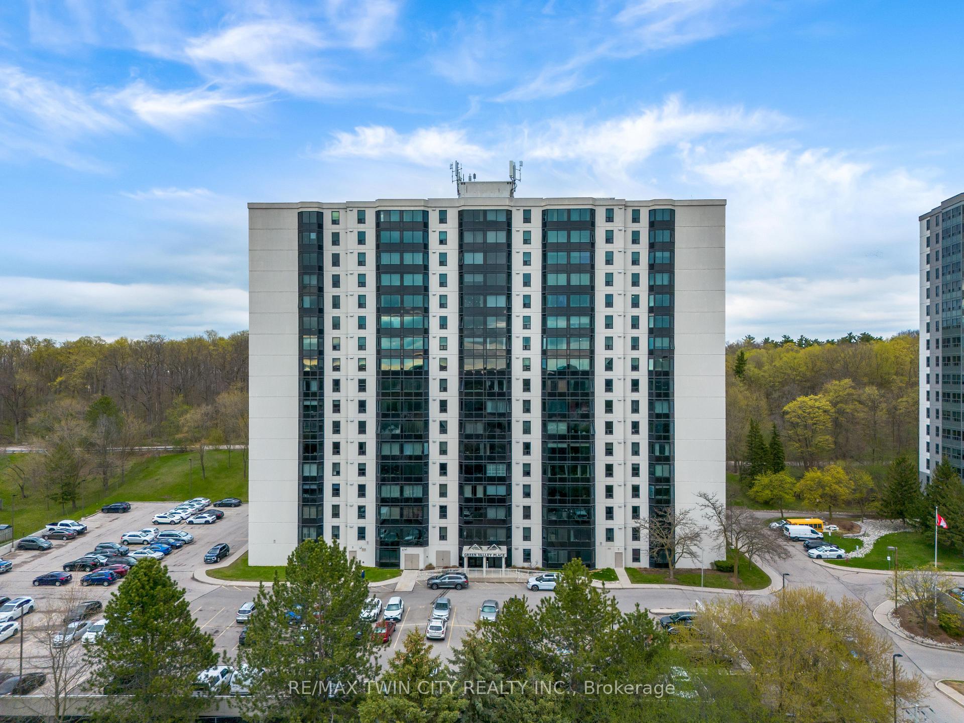 502 - 35 Green Valley Drive Kitchener Ontario Canada Sale residential Frieda Kotsopoulos RE/MAX Twin City Realty Inc., Brokerage *