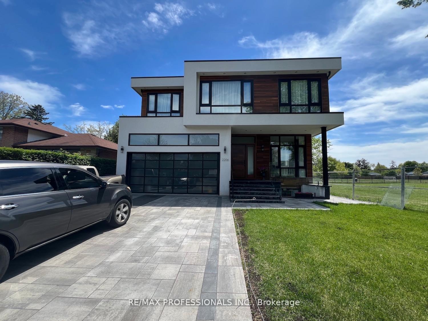 2206 UTLEY Road Mississauga Ontario Canada Sale residential Zdravko Dimov Right at Home Realty, Brokerage*