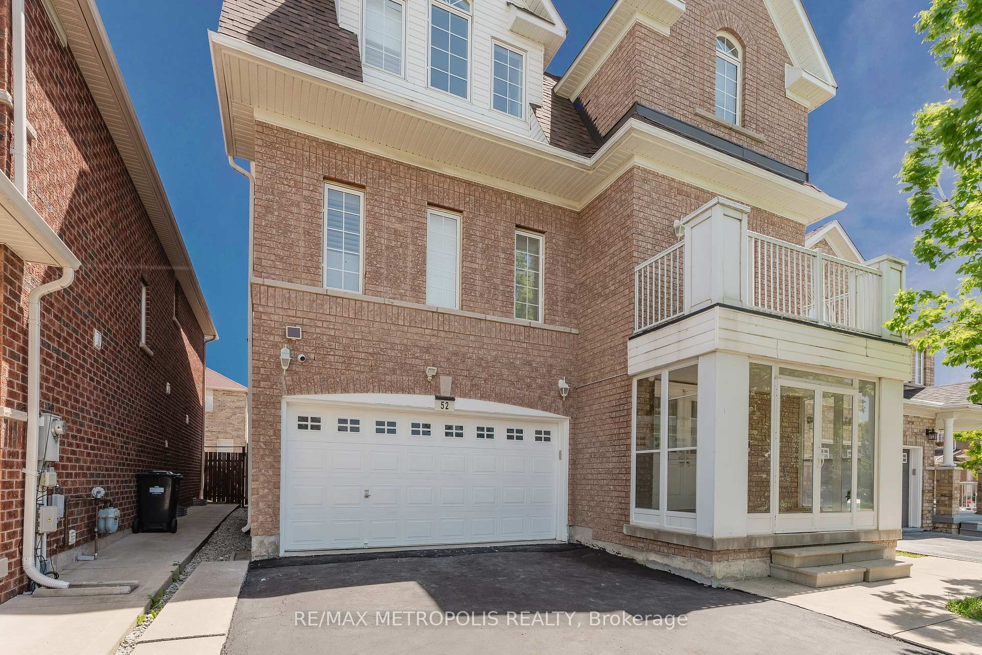 52 Gore Valley Trail Brampton Ontario Canada Sale residential   RE/MAX Metropolis Realty Brokerage*