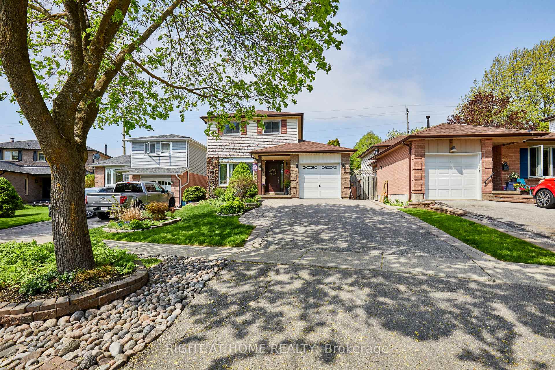 71 Barley Mill Crescent Clarington Ontario Canada Sold residential Mike McMahon Right at Home Realty, Brokerage*