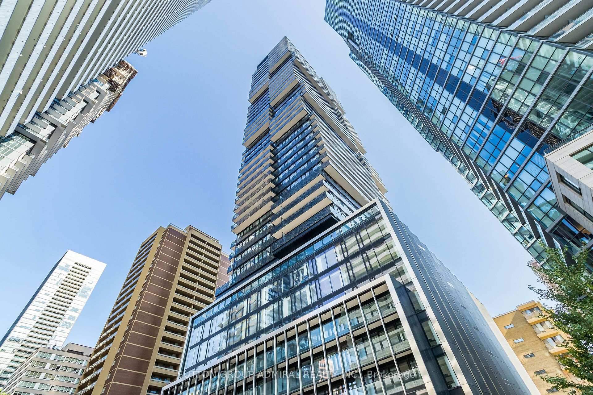 2209 - 55 Charles Street E Toronto Ontario Canada Rent residential Oleg Belgorodskii Sutton Group-Admiral Realty Inc., Brokerage *