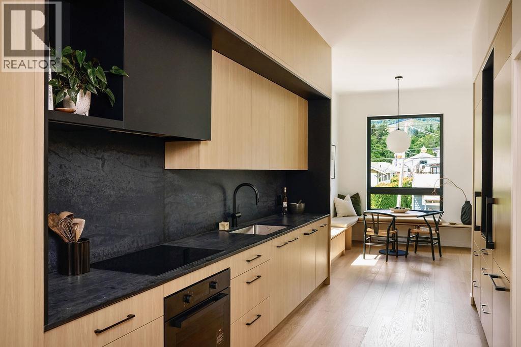 3 37940 FOURTH AVENUE Squamish British Columbia Canada Sale residential Will Black RE/MAX Crest Realty, Brokerage*