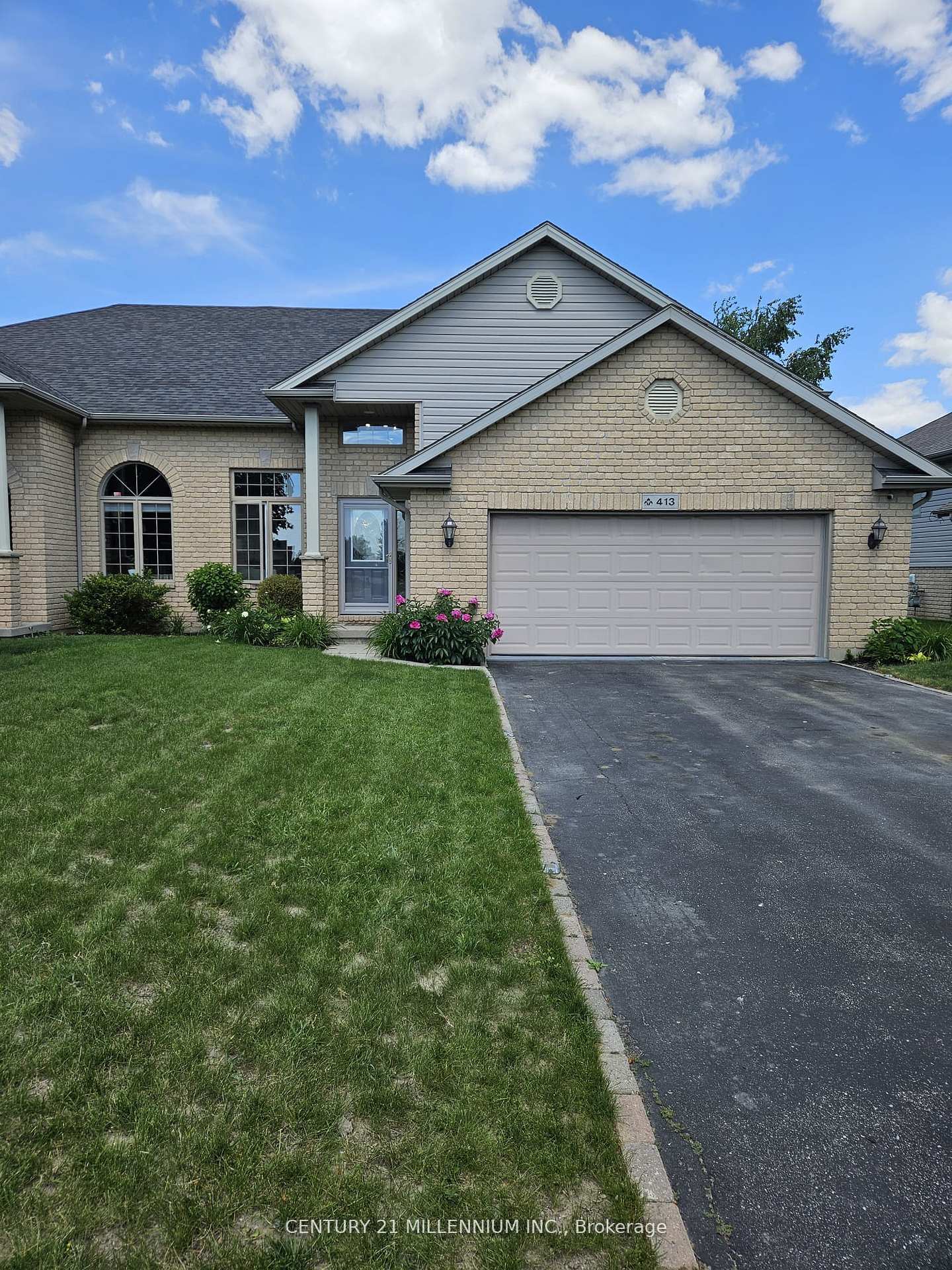 413 Keil Trail N Chatham-Kent Ontario Canada Rented residential Calvin Douglas CENTURY 21 MILLENNIUM INC.