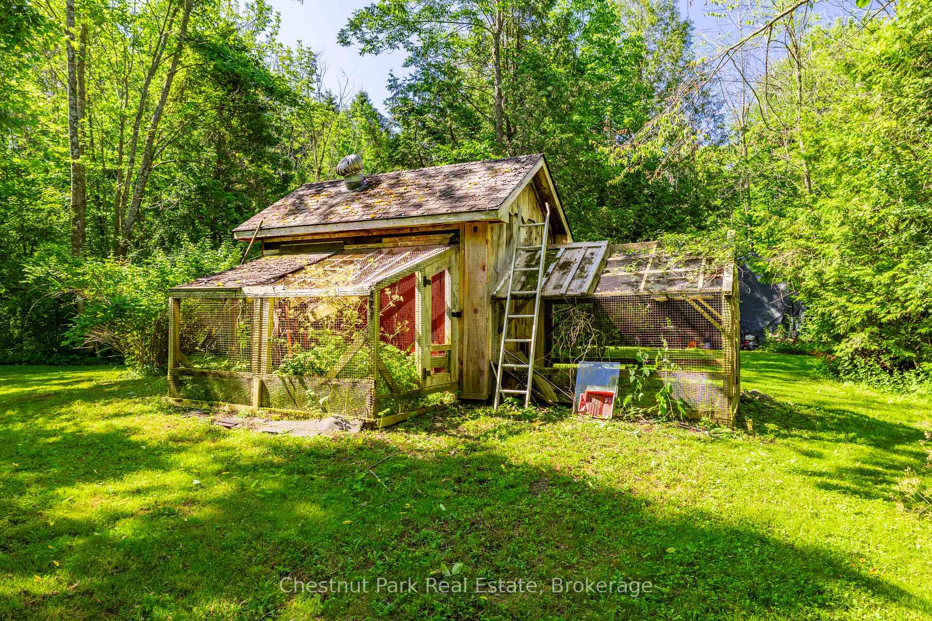 3 Bedroom Single Family Home/House's Image 42