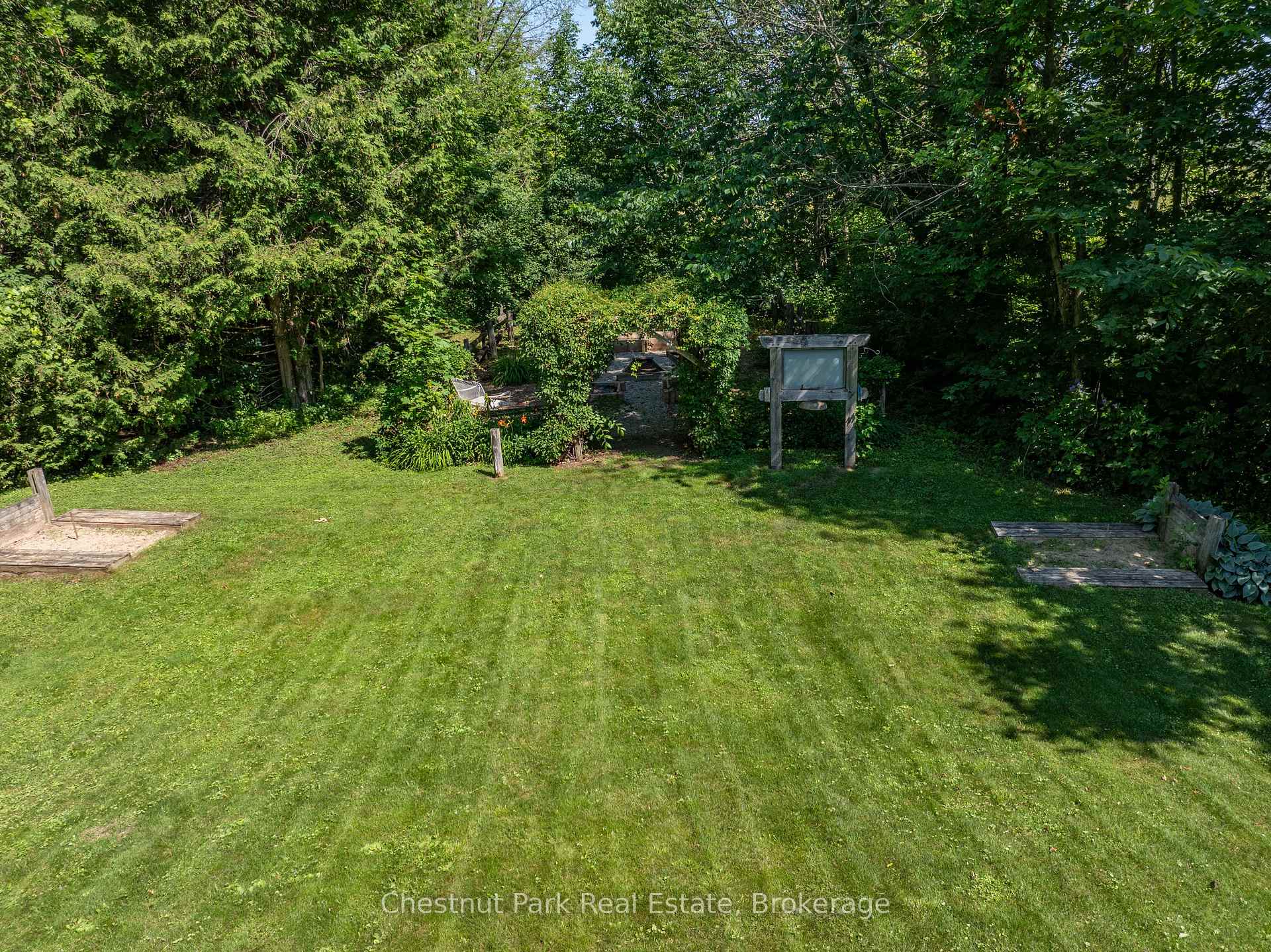 3 Bedroom Single Family Home/House's Image 36