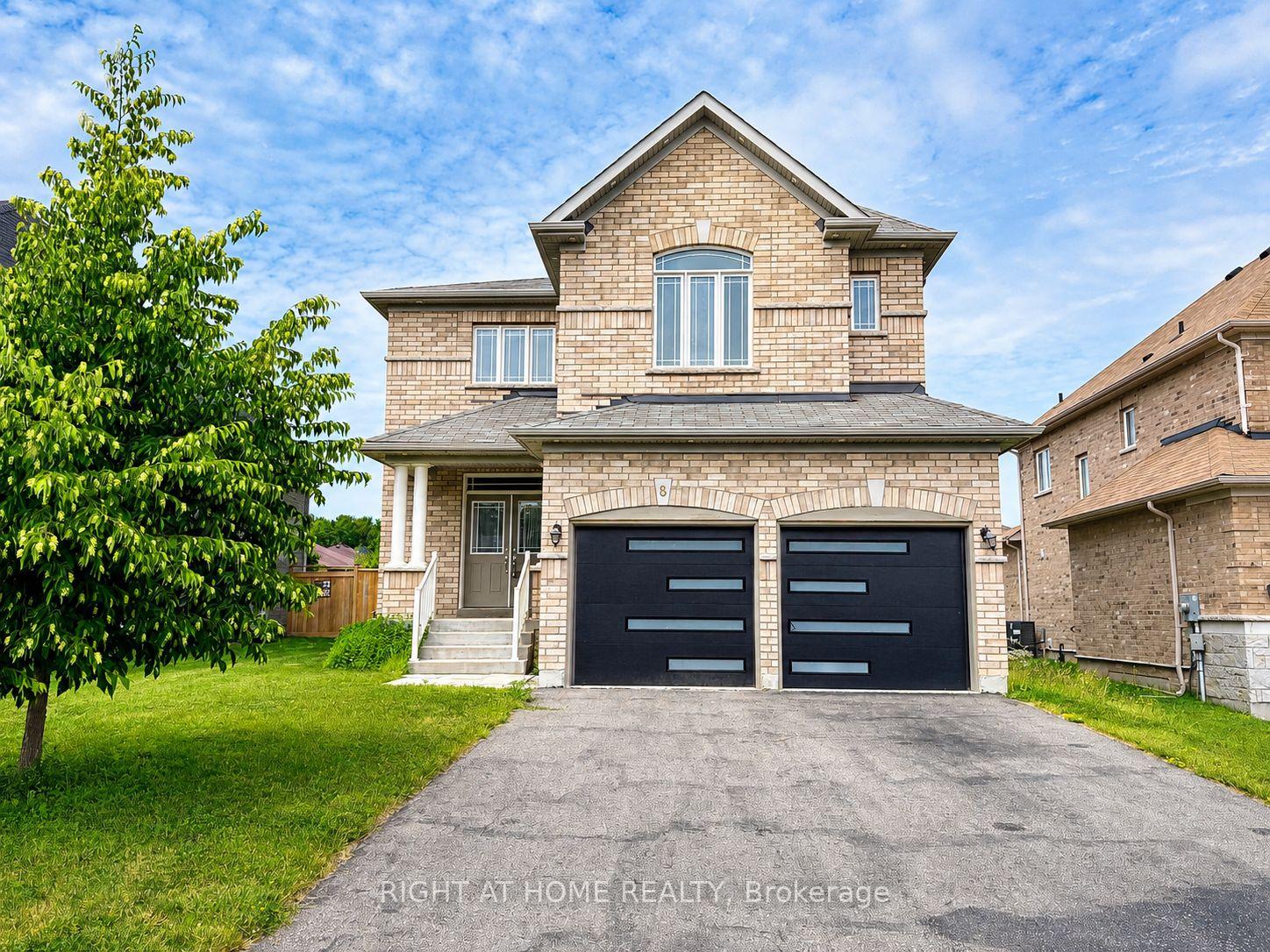 8 Pearl Street Wasaga Beach Ontario Canada Sale residential Joseph Joubran Right at Home Realty, Brokerage*