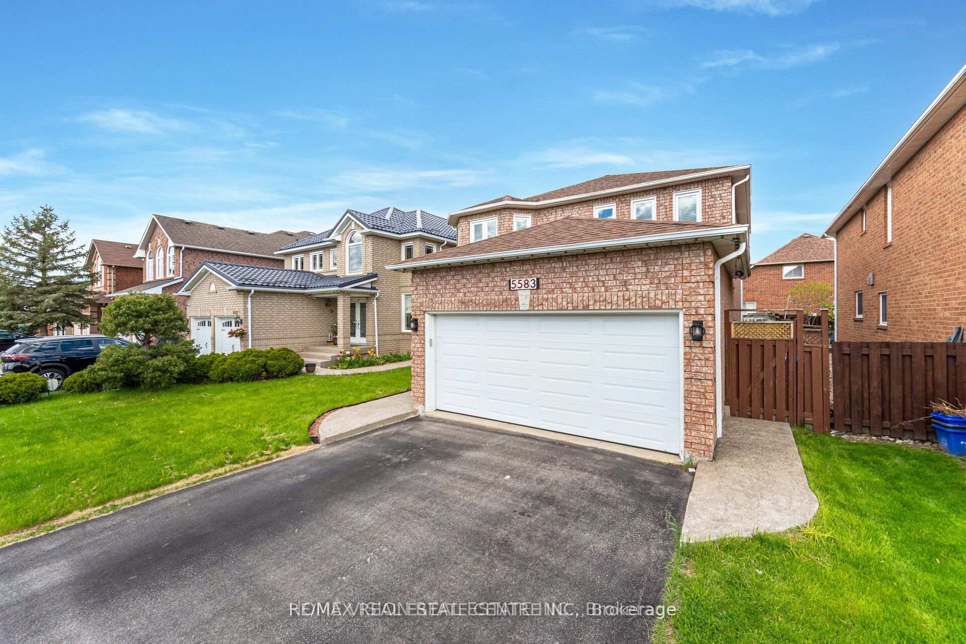 5583 Loonlake Avenue Mississauga Ontario Canada Rent residential Violetta Konewka RE/MAX Real Estate Centre Inc., Brokerage*