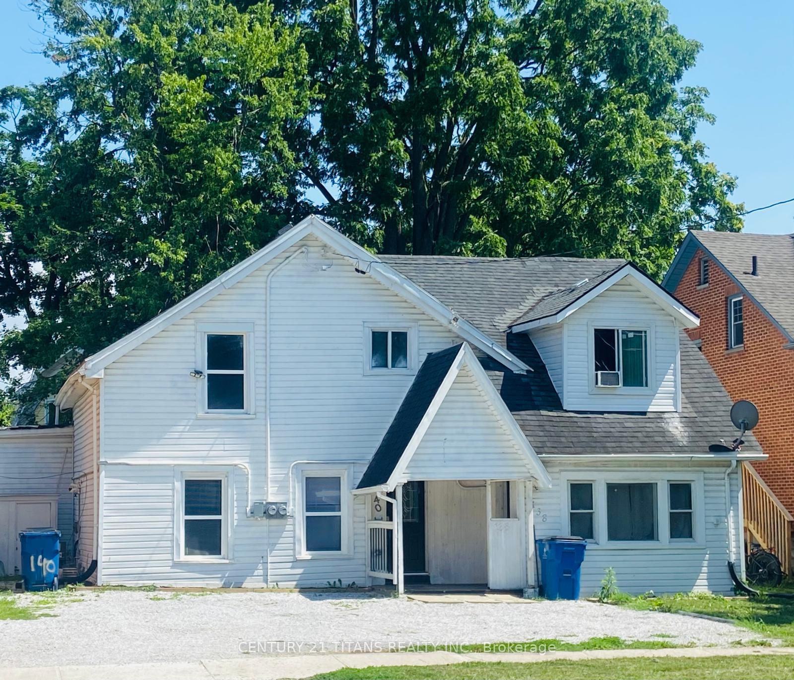 138-140 Grand Avenue E Chatham-Kent Ontario Canada Sale residential Sudharshan Muthu, CPA, CGA Century 21 Titans Realty Inc., Brokerage *