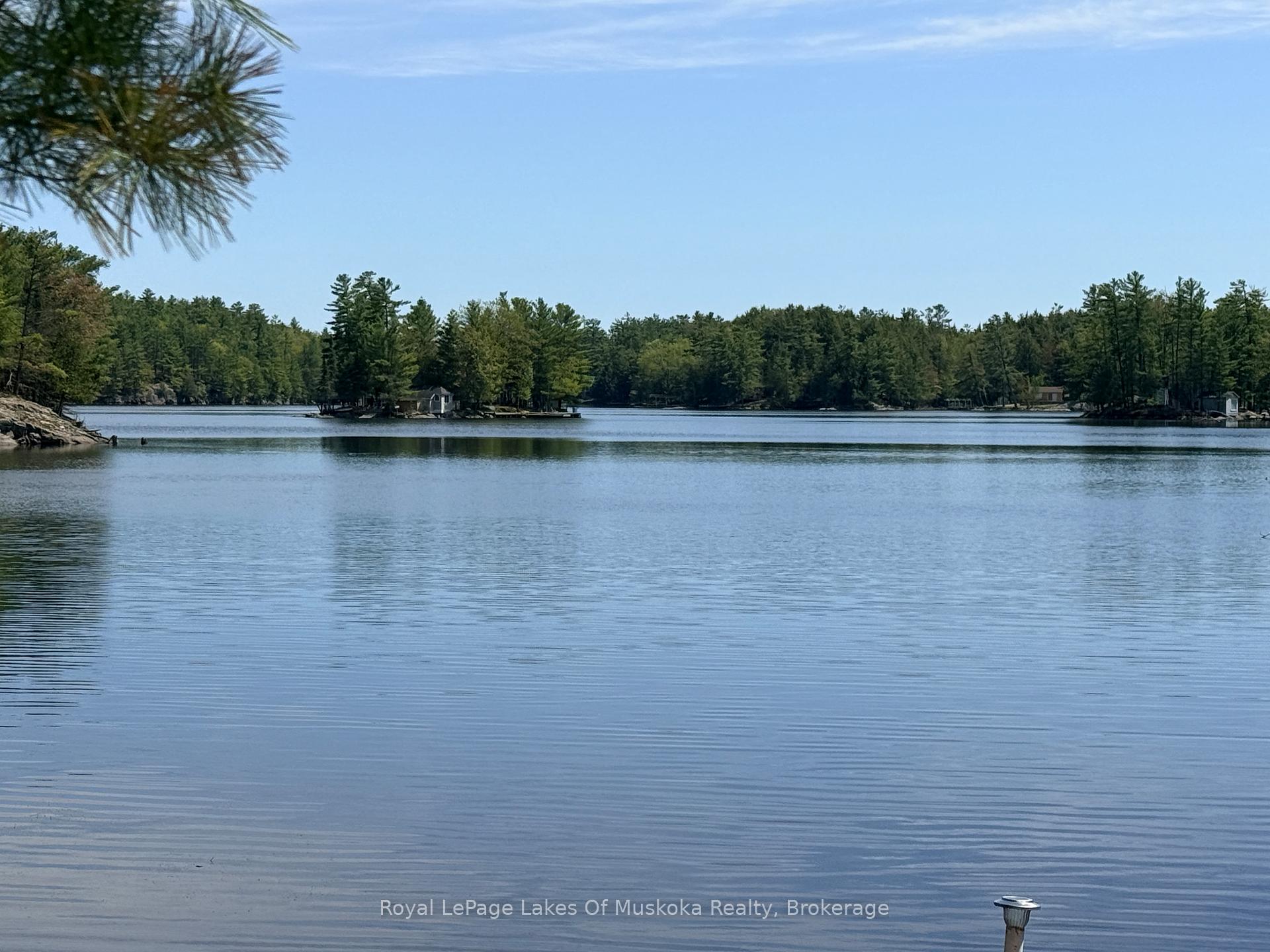 000 Fourwheel Drive Gravenhurst Ontario Canada Sale residential Hugh Nichols RE/MAX PROFESSIONALS NORTH, BROKERAGE*