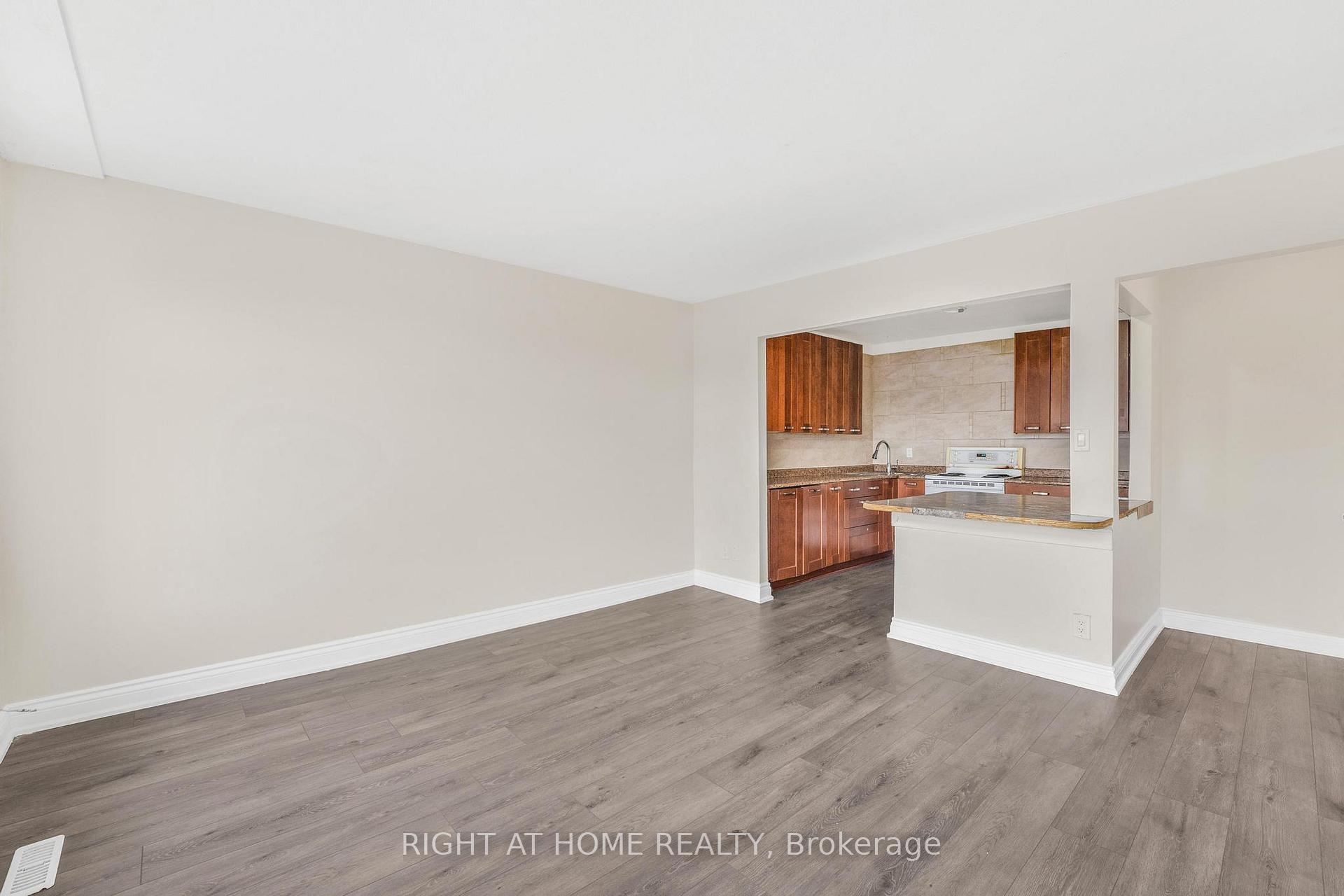 1698A Eglinton Avenue W Toronto Ontario Canada Rent residential Rick Spagnuolo Right at Home Realty, Brokerage*