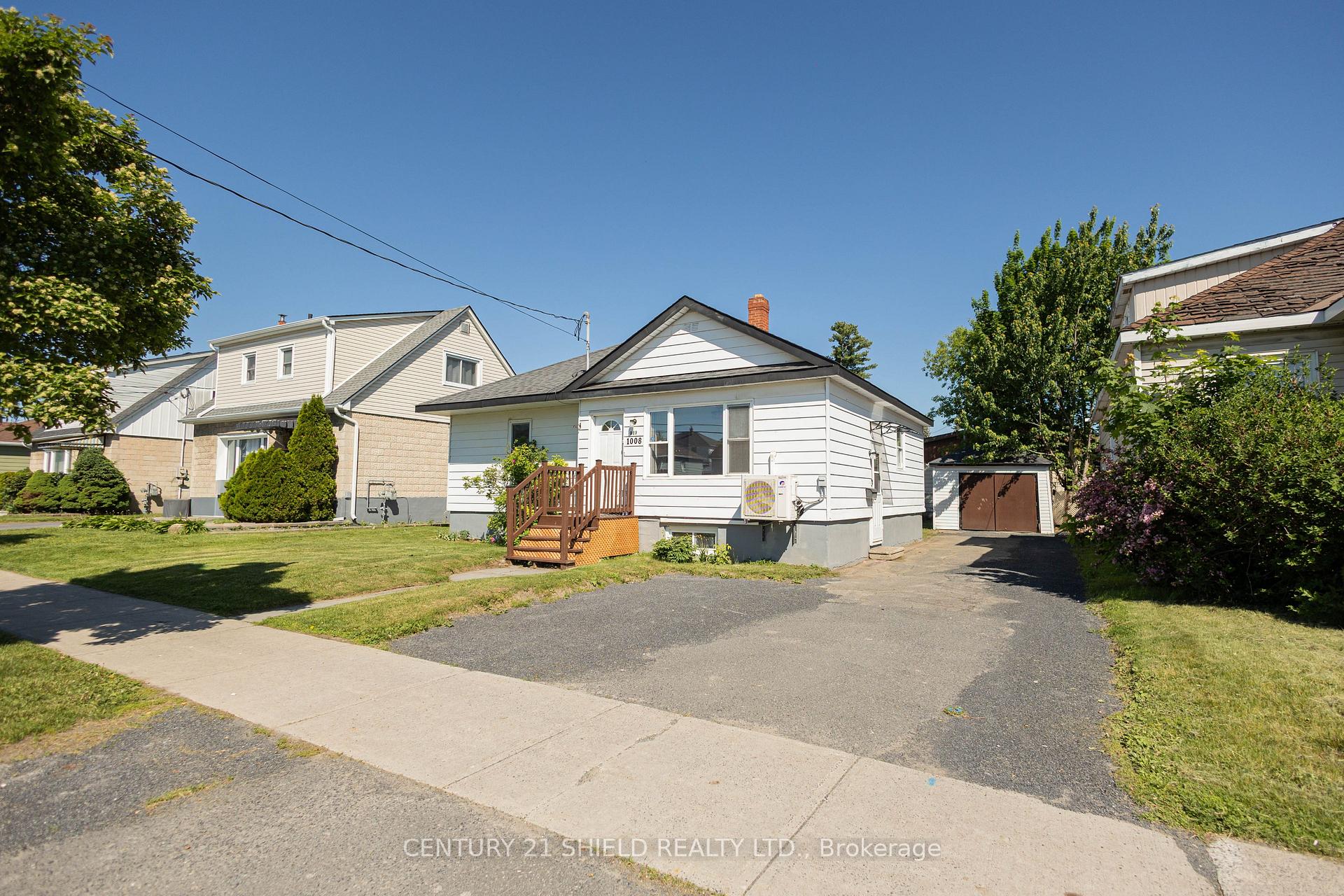 1008 Second Street E. Street Cornwall Ontario Canada Sale residential   STORM REALTY Brokerage*