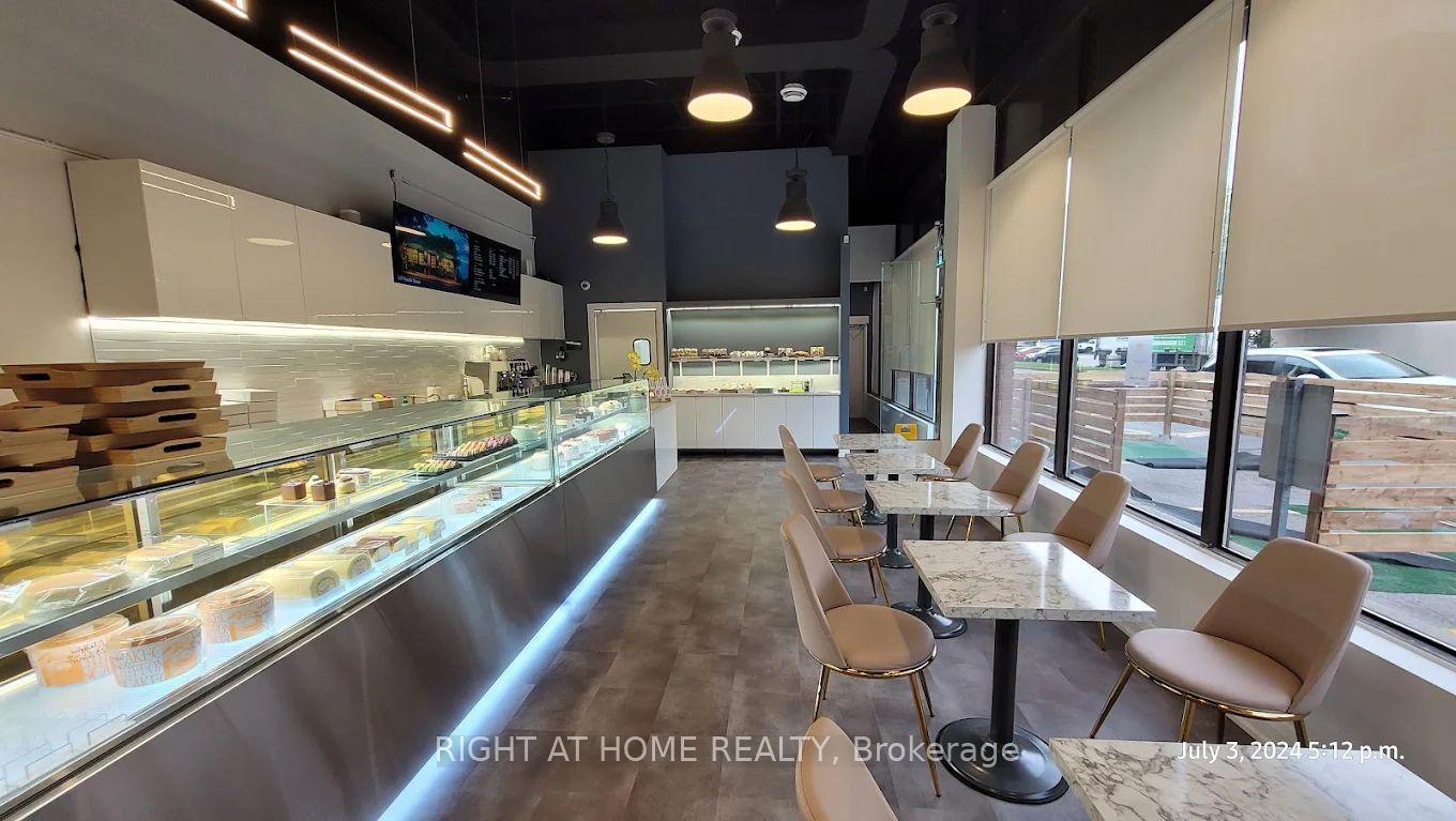 UNIT 5 - 72 Steeles Avenue W Vaughan Ontario Canada Sale commercial Angela Wong Right at Home Realty, Brokerage*