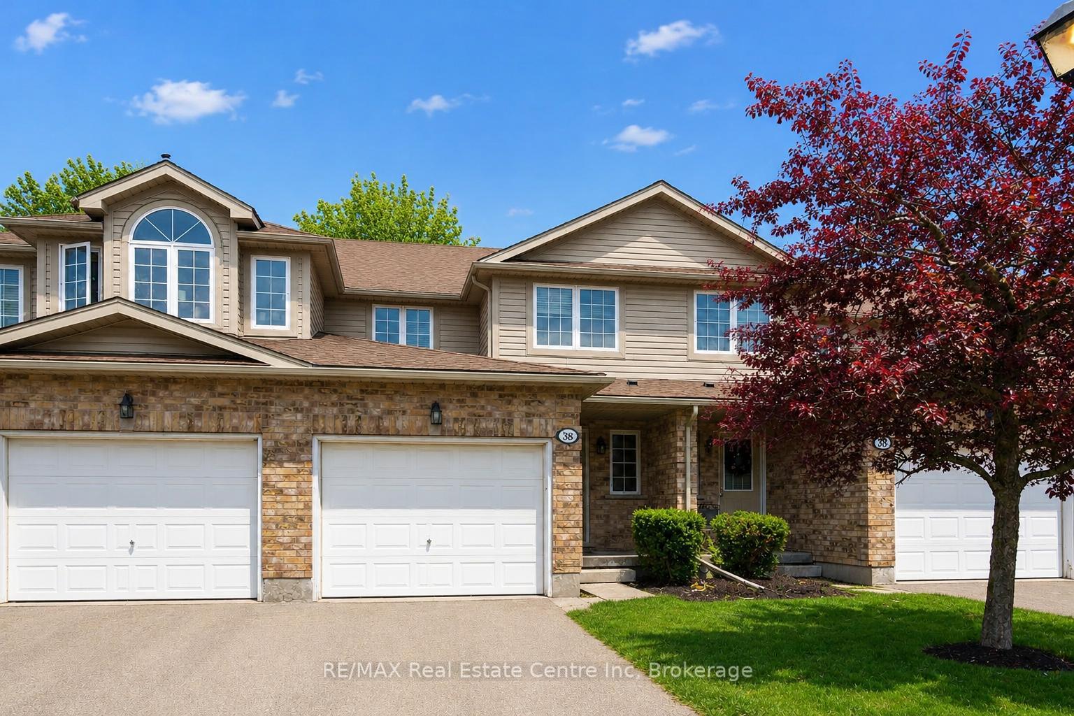 38 - 210 DAWN Avenue Guelph Ontario Canada Sale residential Nasib Thind RE/MAX Real Estate Centre Inc., Brokerage*