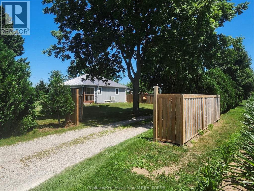 696 CAMERON ROAD Dawn-Euphemia Ontario Canada Sale residential   M. C. HOMES REALTY INC BROKERAGE