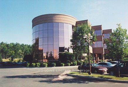 101 - 126 Wellington Street W Barrie Ontario Canada Lease commercial Dave Moore RE/MAX Hallmark Chay Realty, Brokerage*