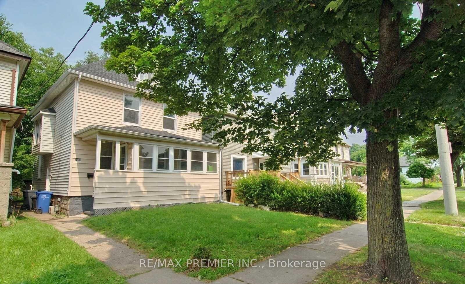 3588 Sandwich Street Windsor Ontario Canada Sale residential Leida Sefa RE/MAX PREMIER INC. Brokerage*