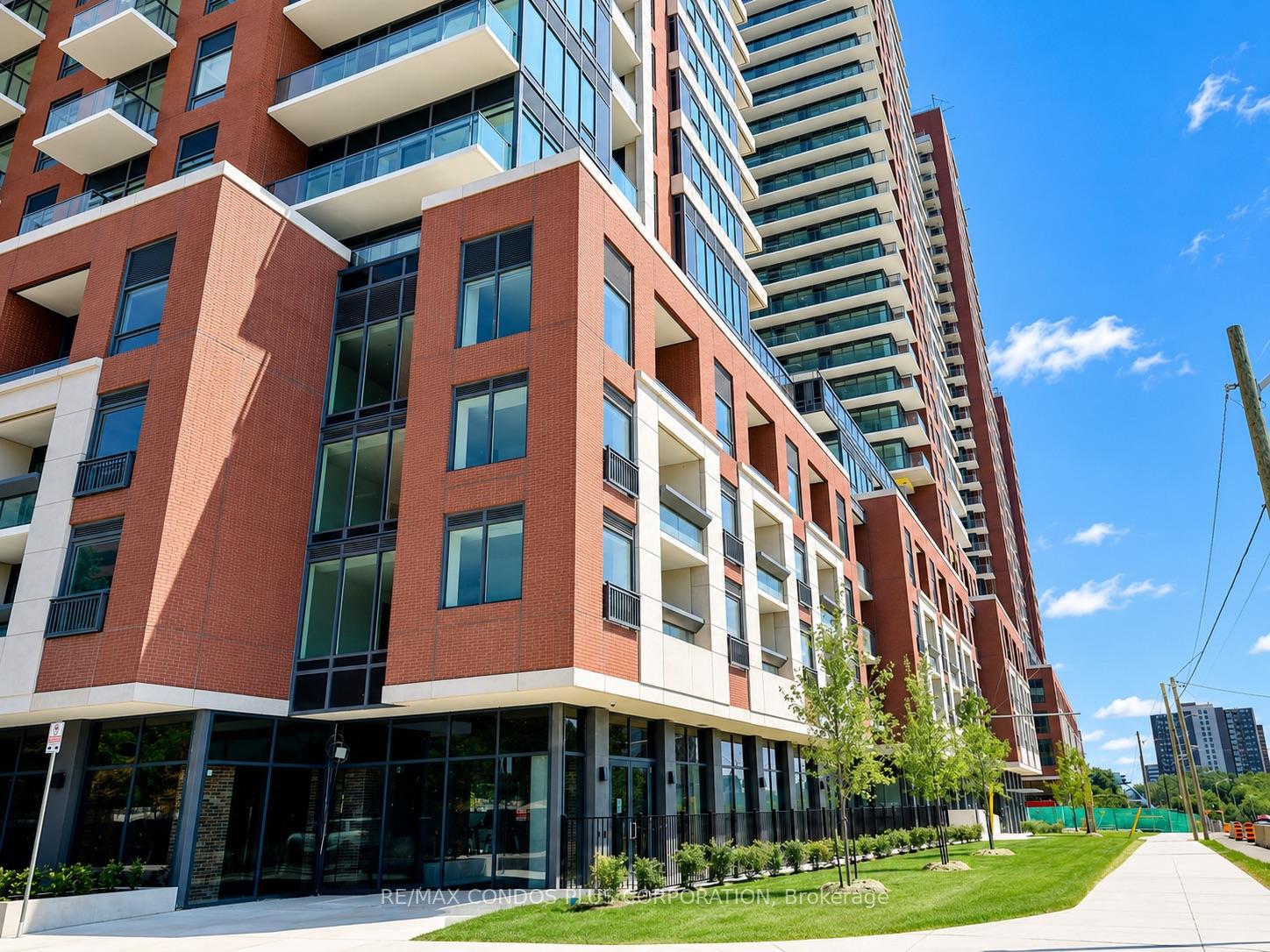 424 - 4010 Eglinton Avenue W Toronto Ontario Canada Rent residential Kathryn Long RE/MAX Condos Plus Corp., Brokerage*
