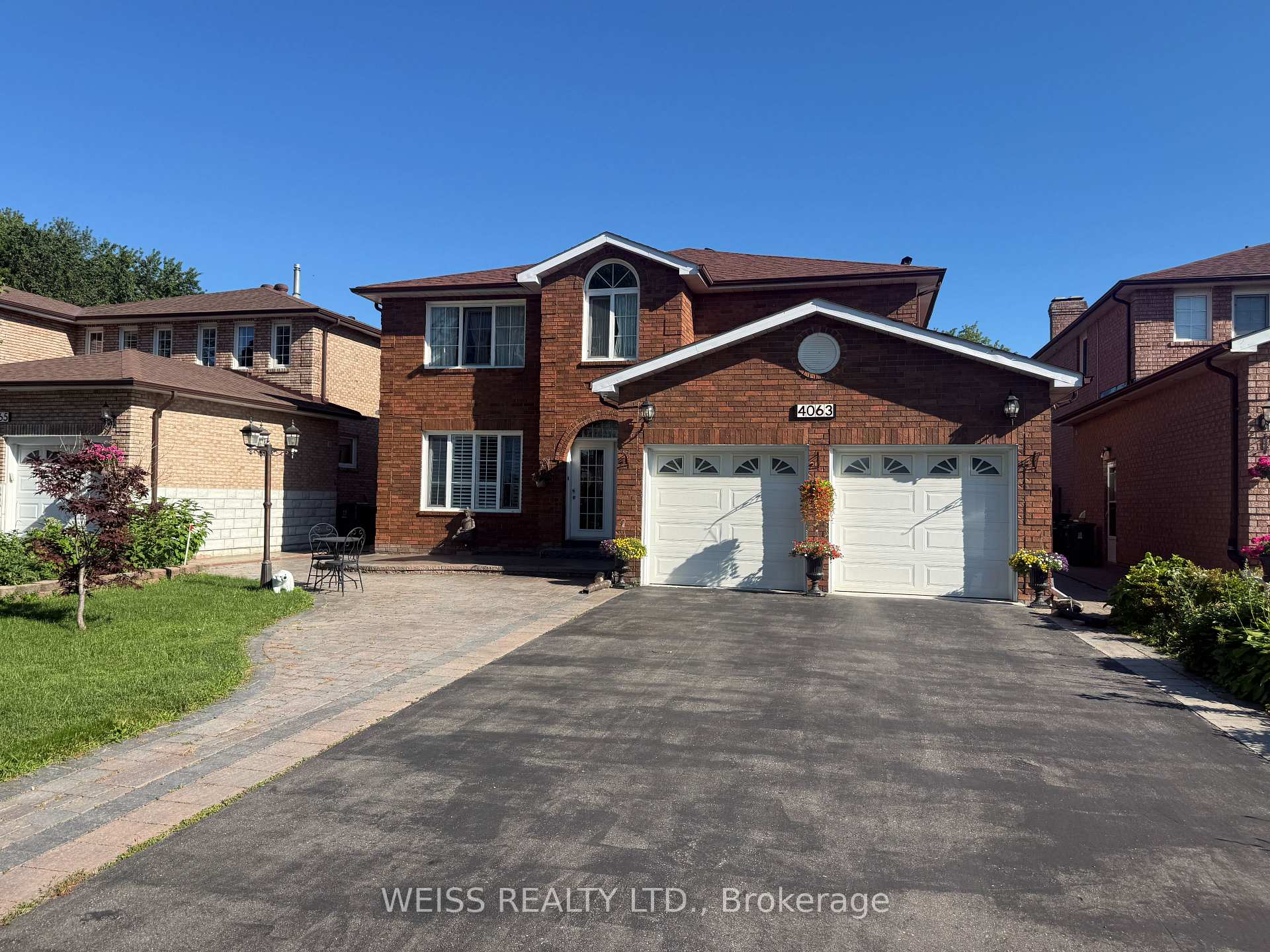 BSMT - 4063 Ellesmere Road Toronto Ontario Canada Rent residential   WEISS REALTY LTD., Brokerage