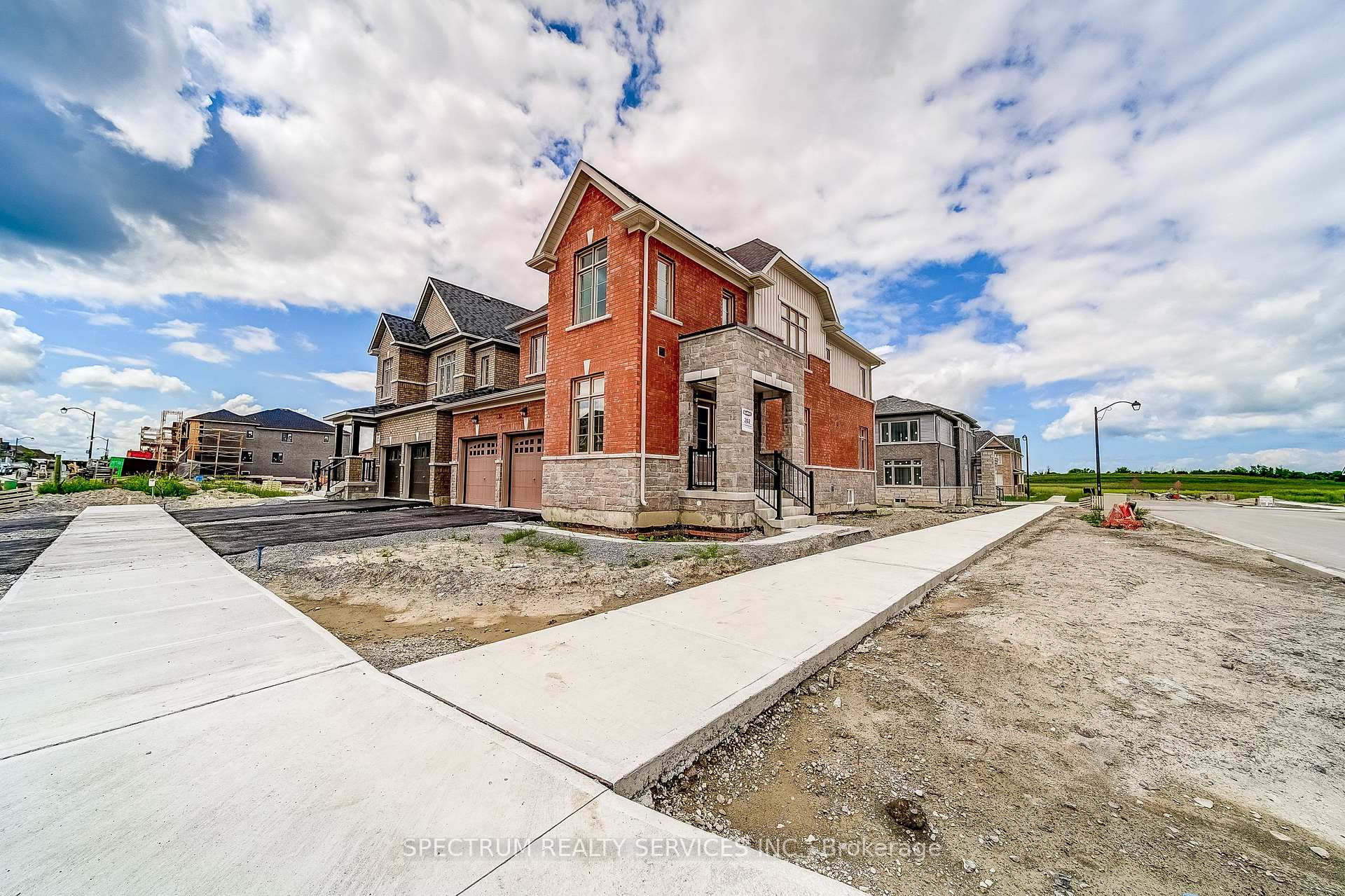 52 Father Muckle Avenue Georgina Ontario Canada Sale residential Lazlo Vavrovics Spectrum Realty Services Inc., Brokerage *